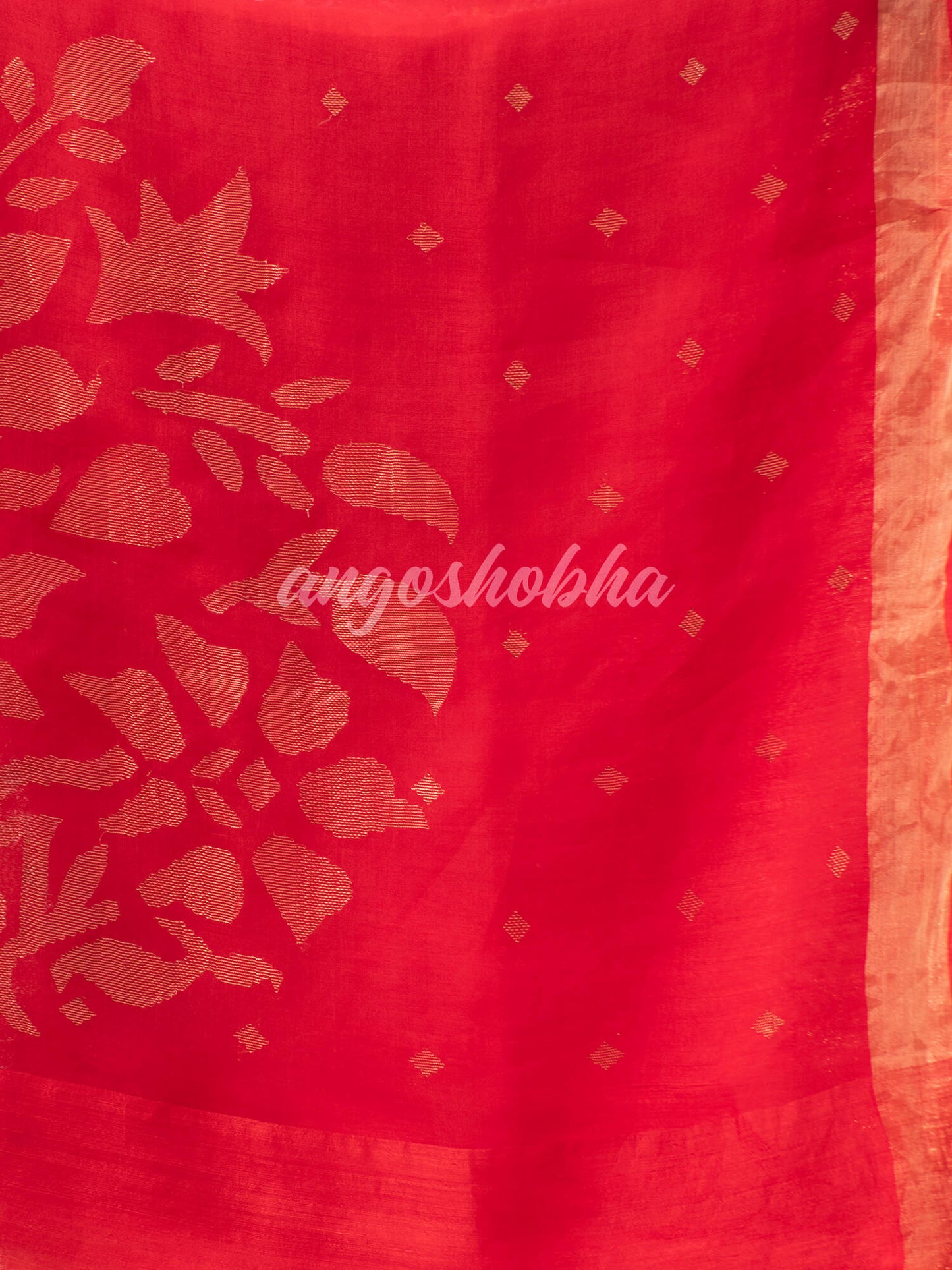 Red Matka Silk Light Golden Border Handwoven Saree