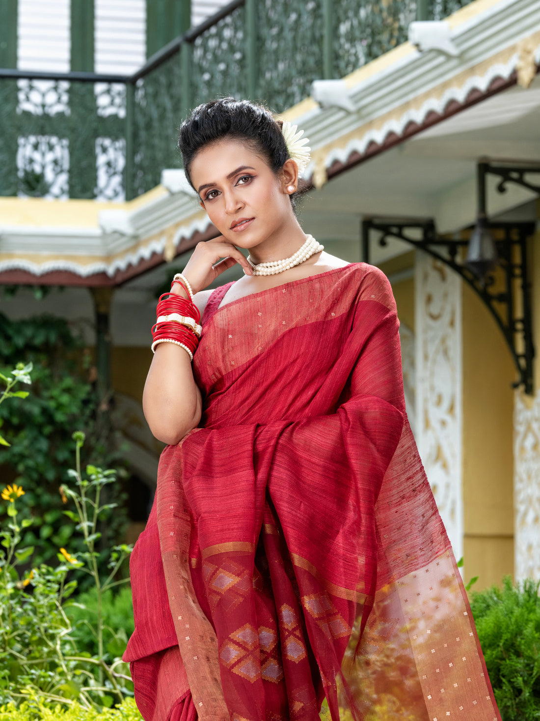 10 Ways to Style a Saree for a Modern Office Look