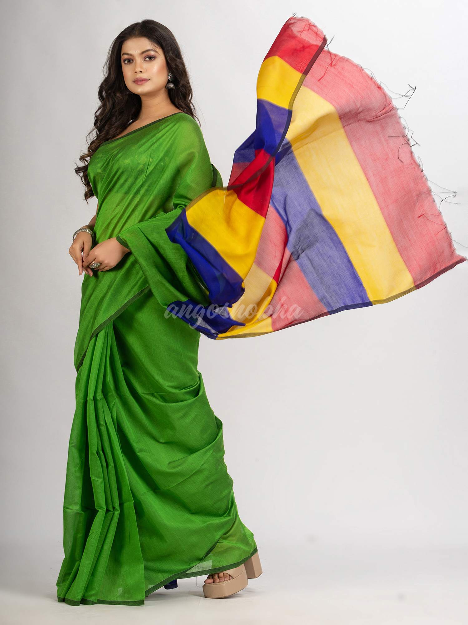 Green Cotton Blend Handloom  Saree