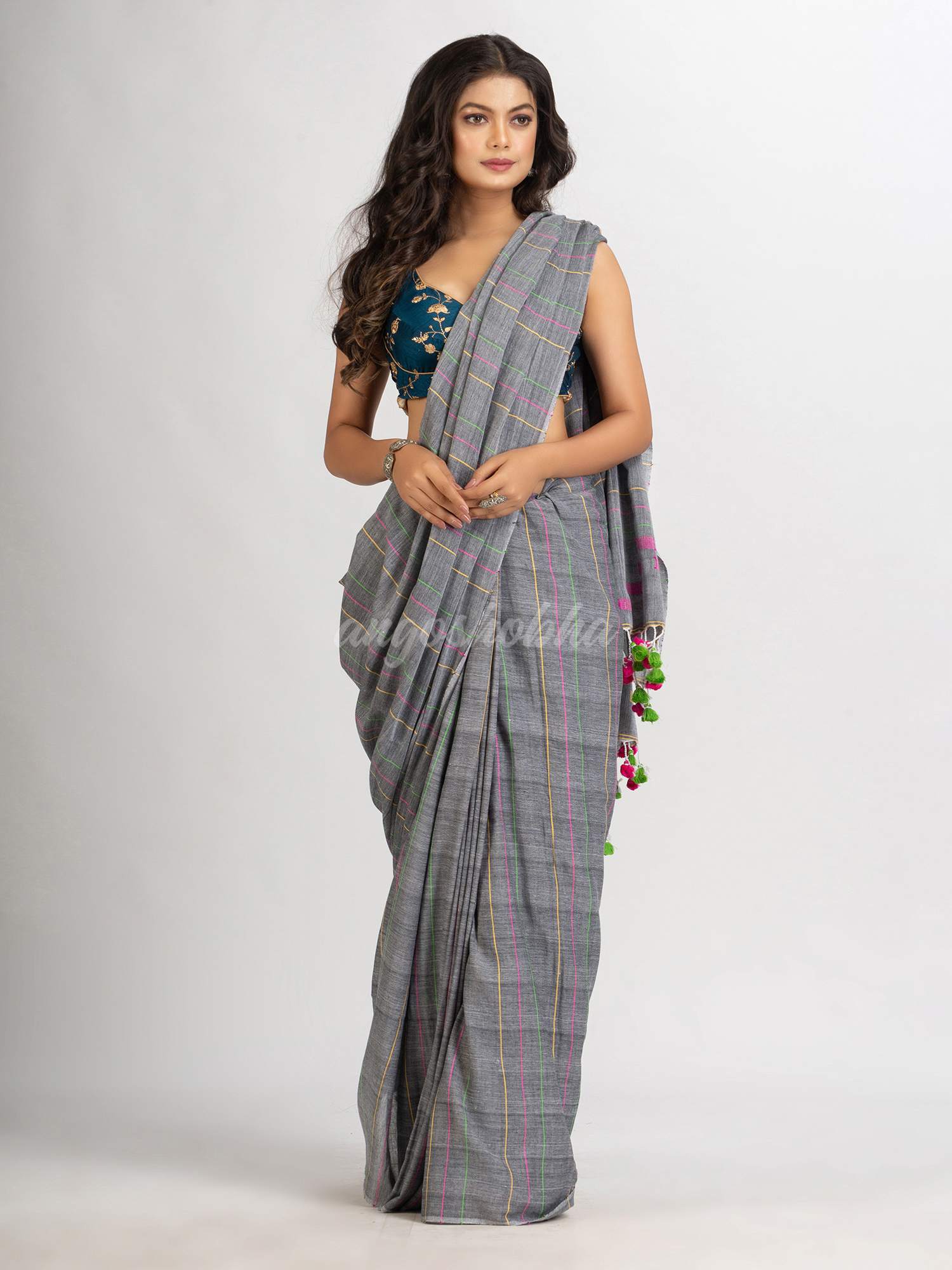 Gray Handwoven Cotton Jamdani handloom Saree