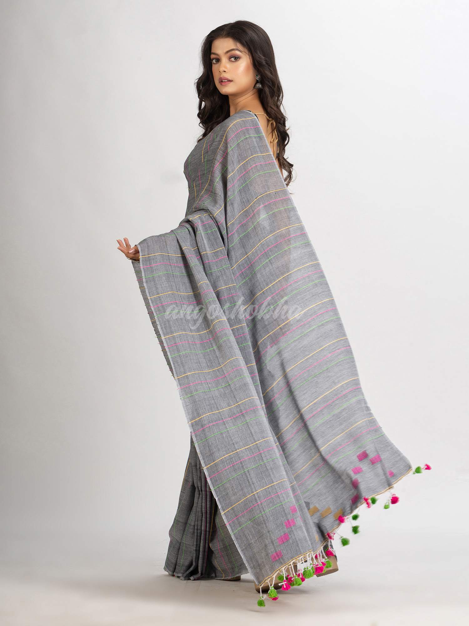 Gray Handwoven Cotton Jamdani handloom Saree