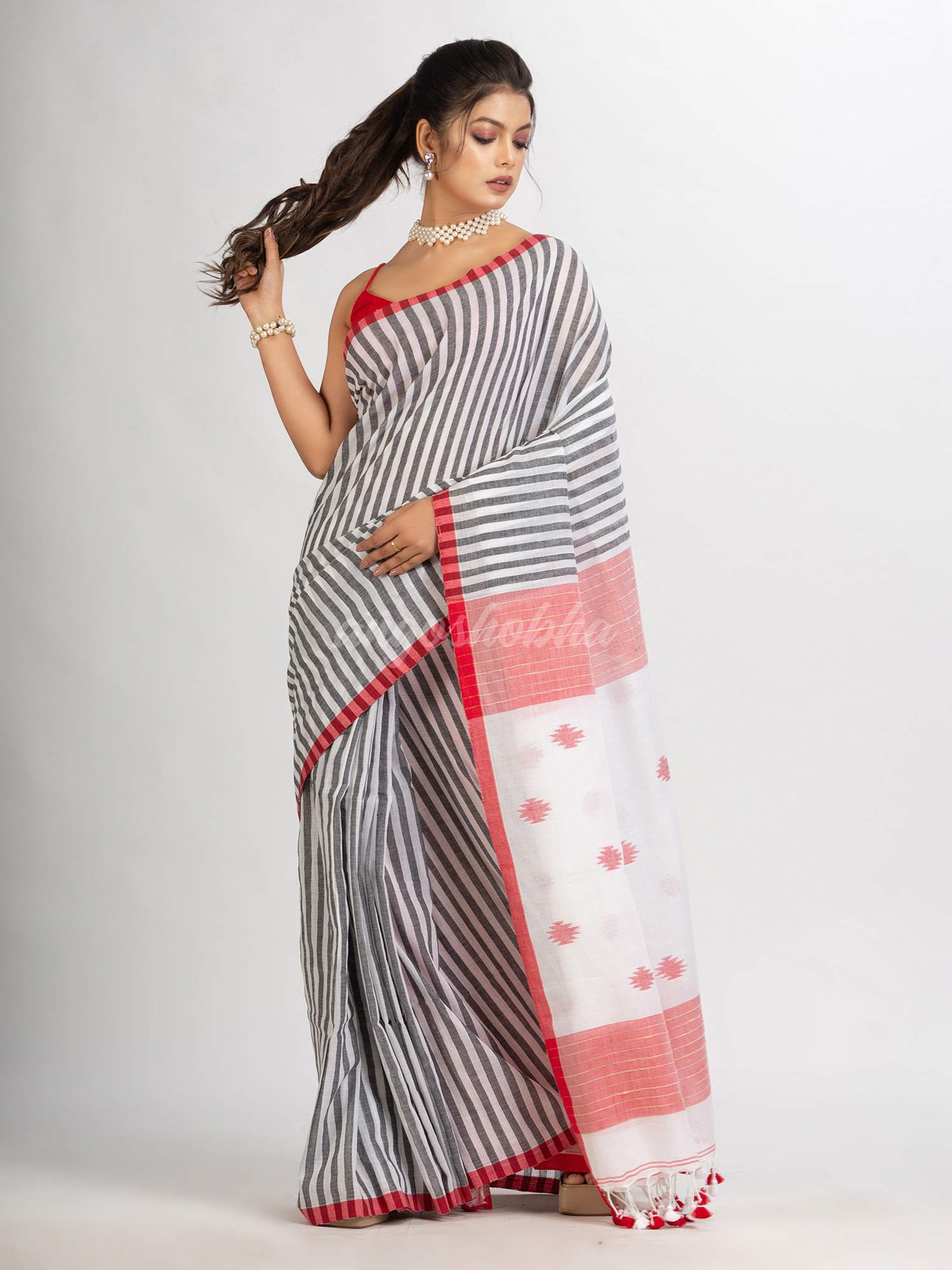 White Black Stipe Handwoven Cotton Jamdani handloom Saree