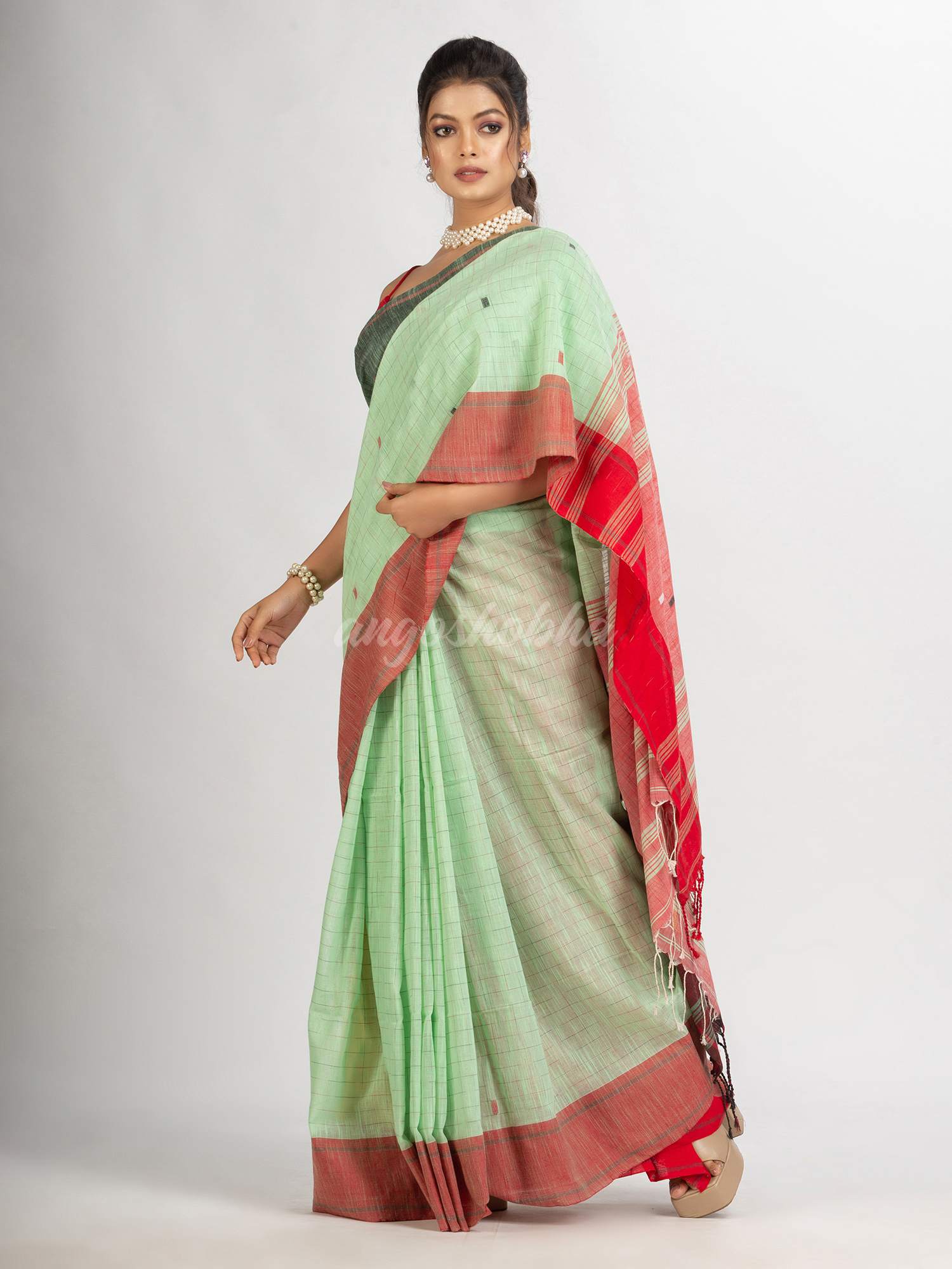 Light Green Handwoven Cotton Jamdani handloom Saree