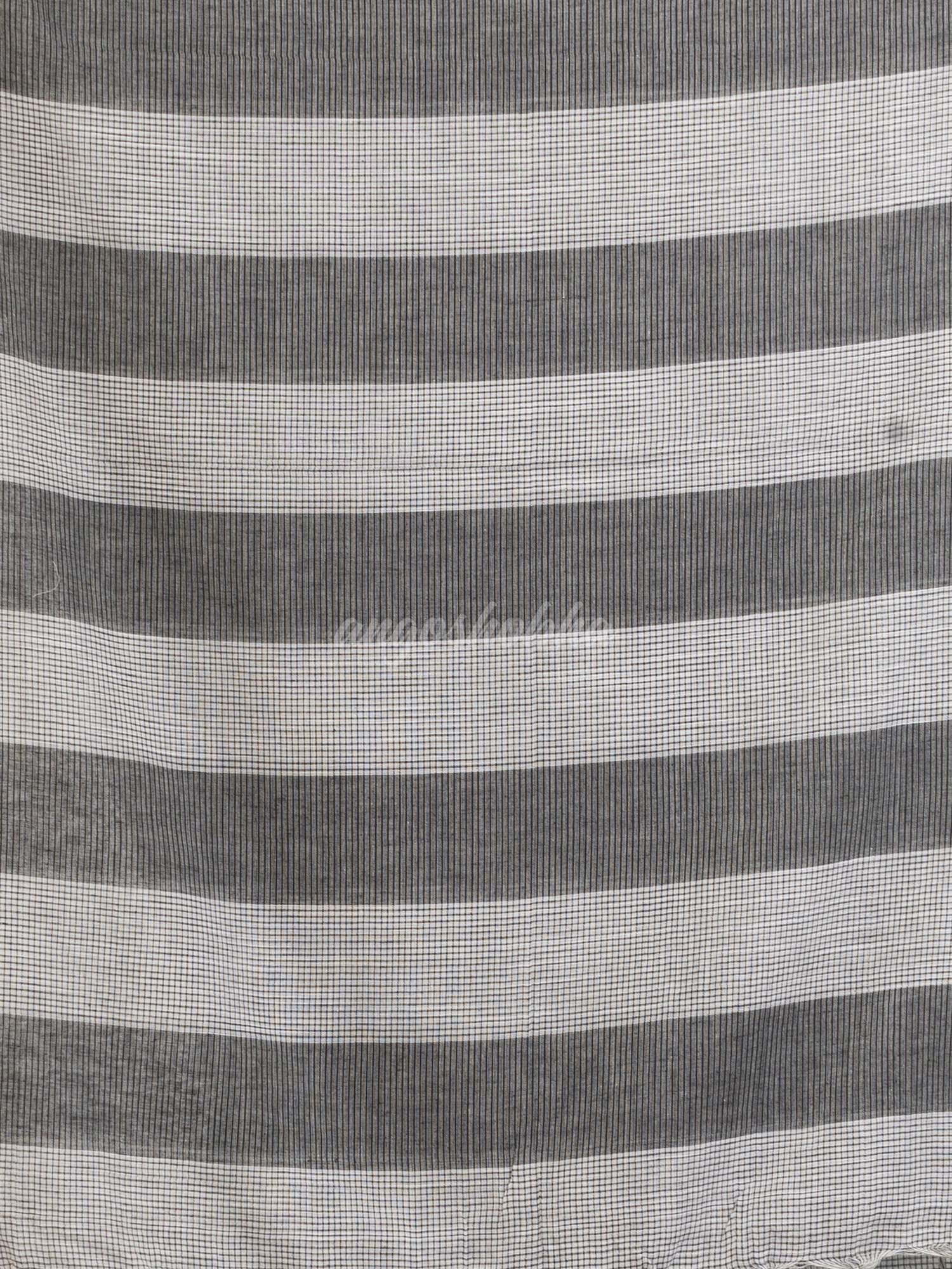 White And Black Cotton Check Handloom Saree