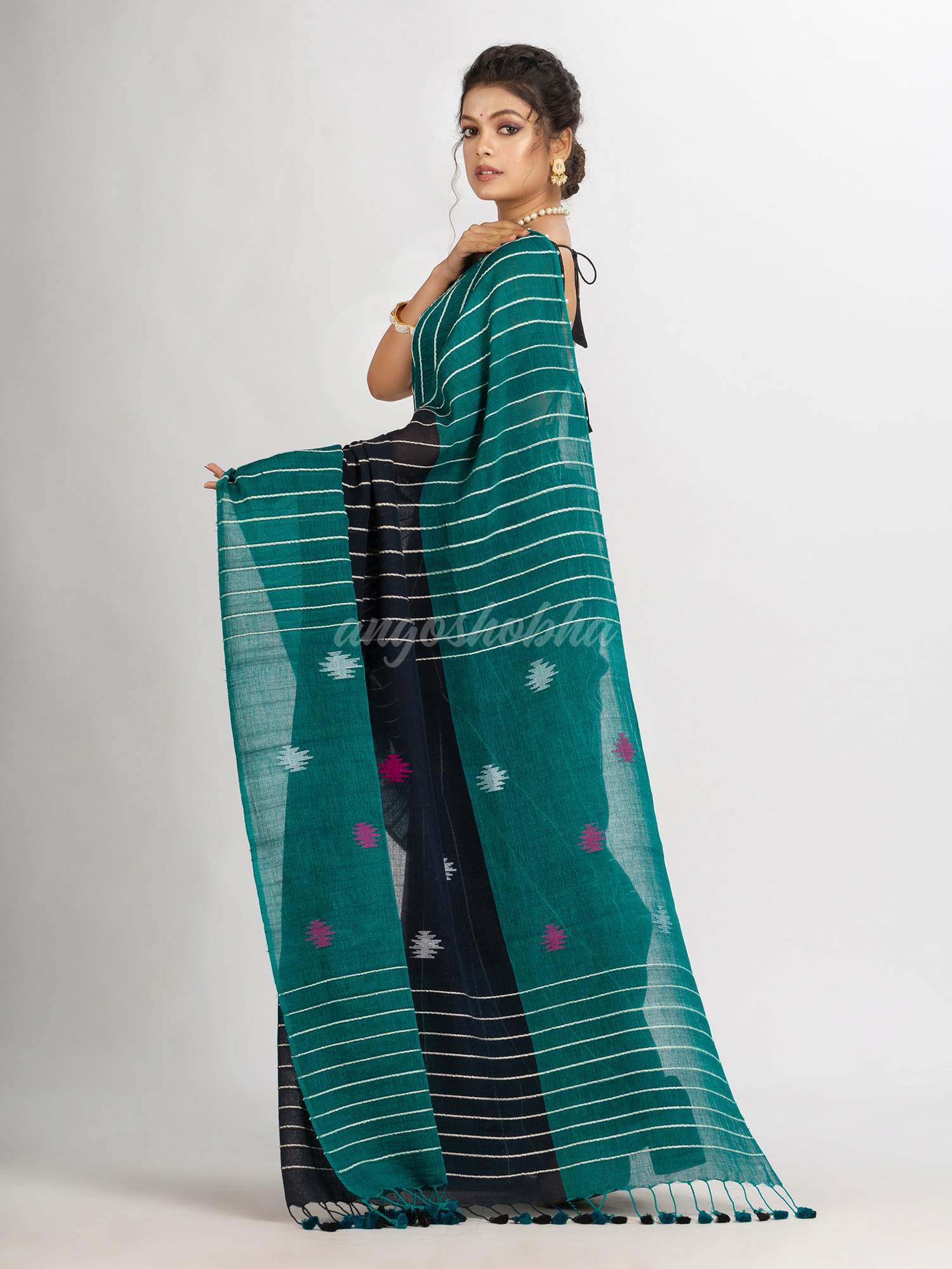 Black And Raja Handwoven Cotton Jamdani handloom Saree