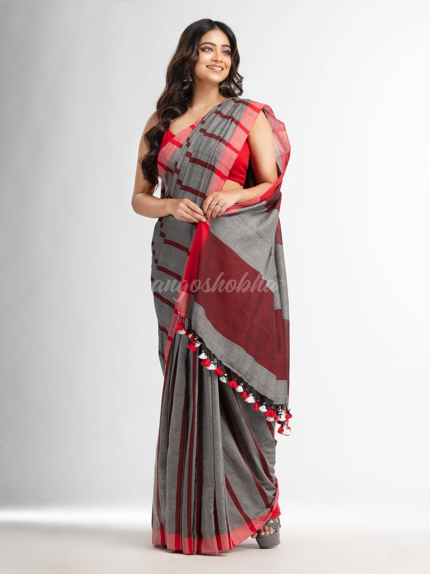 silver all body red strip moklin red border handwoven muslight saree