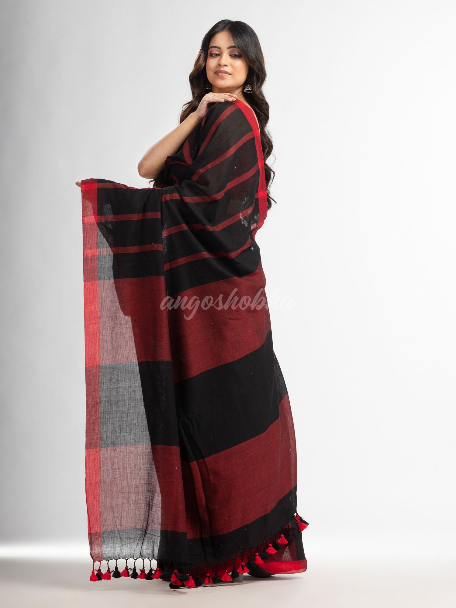 Black all body red strip moklin red border handwoven maslight saree