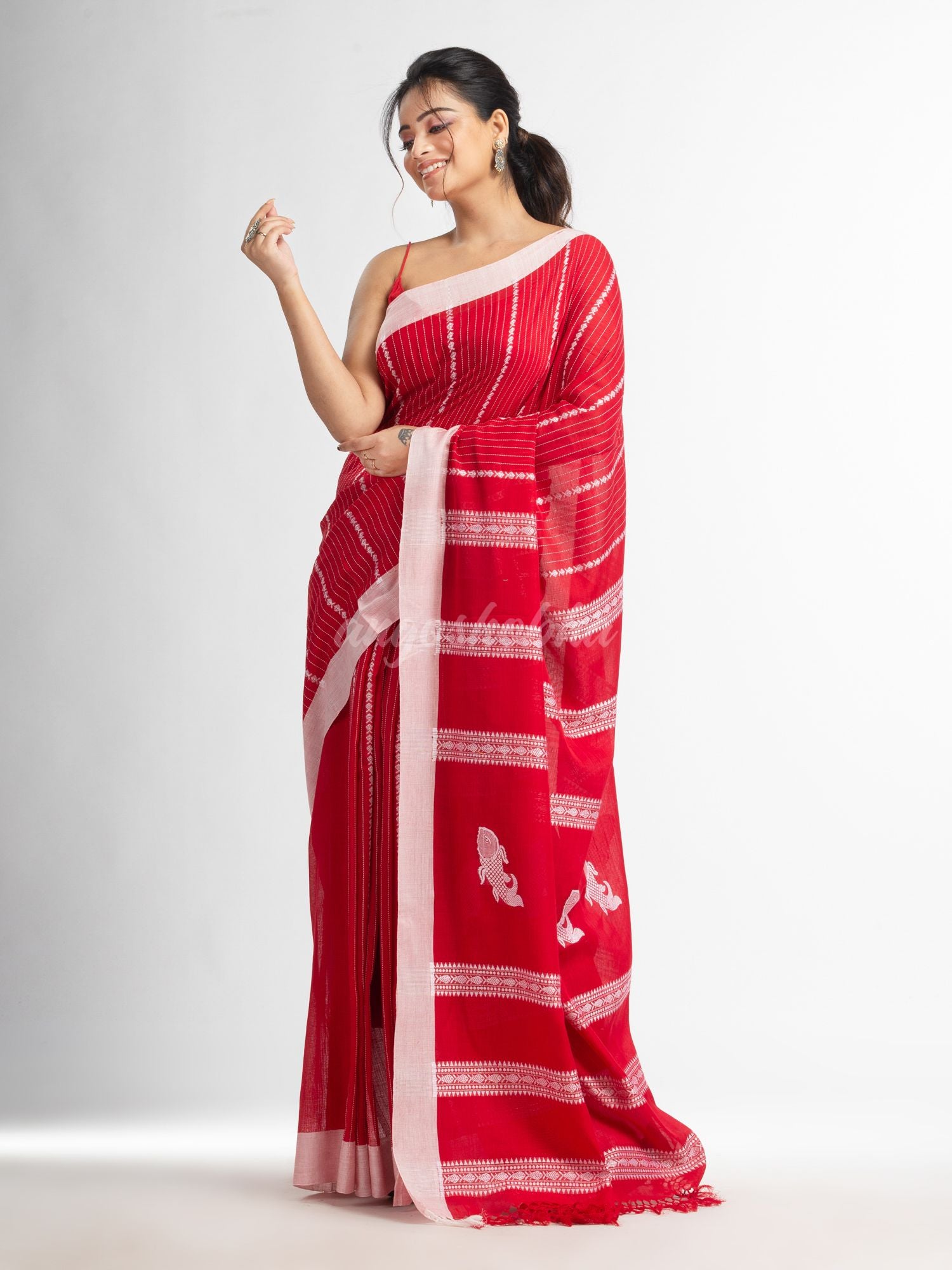Red all  body small fish design with fish design pallu in solid border handwoven cotton saree