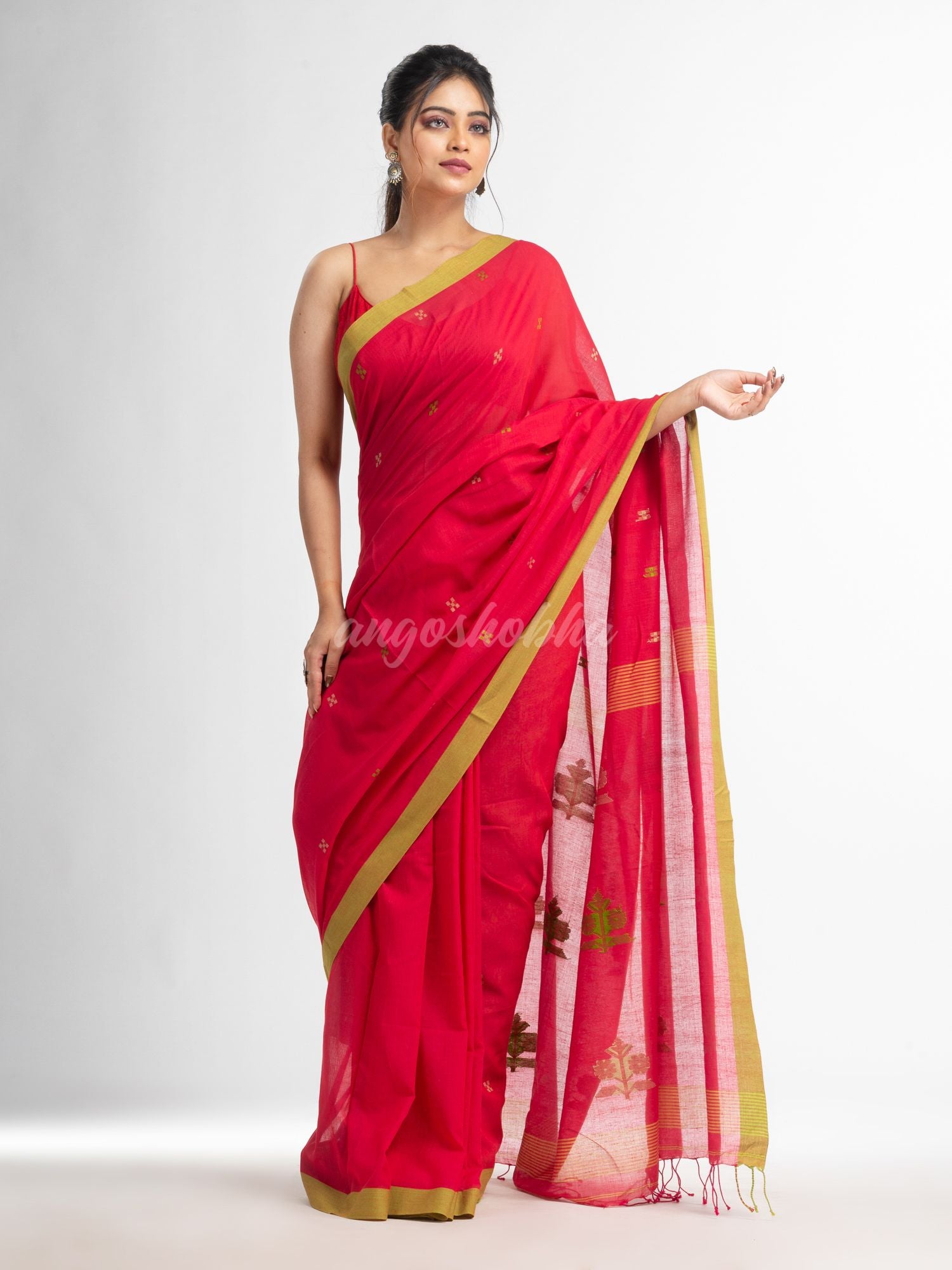 Red Green all body buti with buti in green border handwoven cotton saree