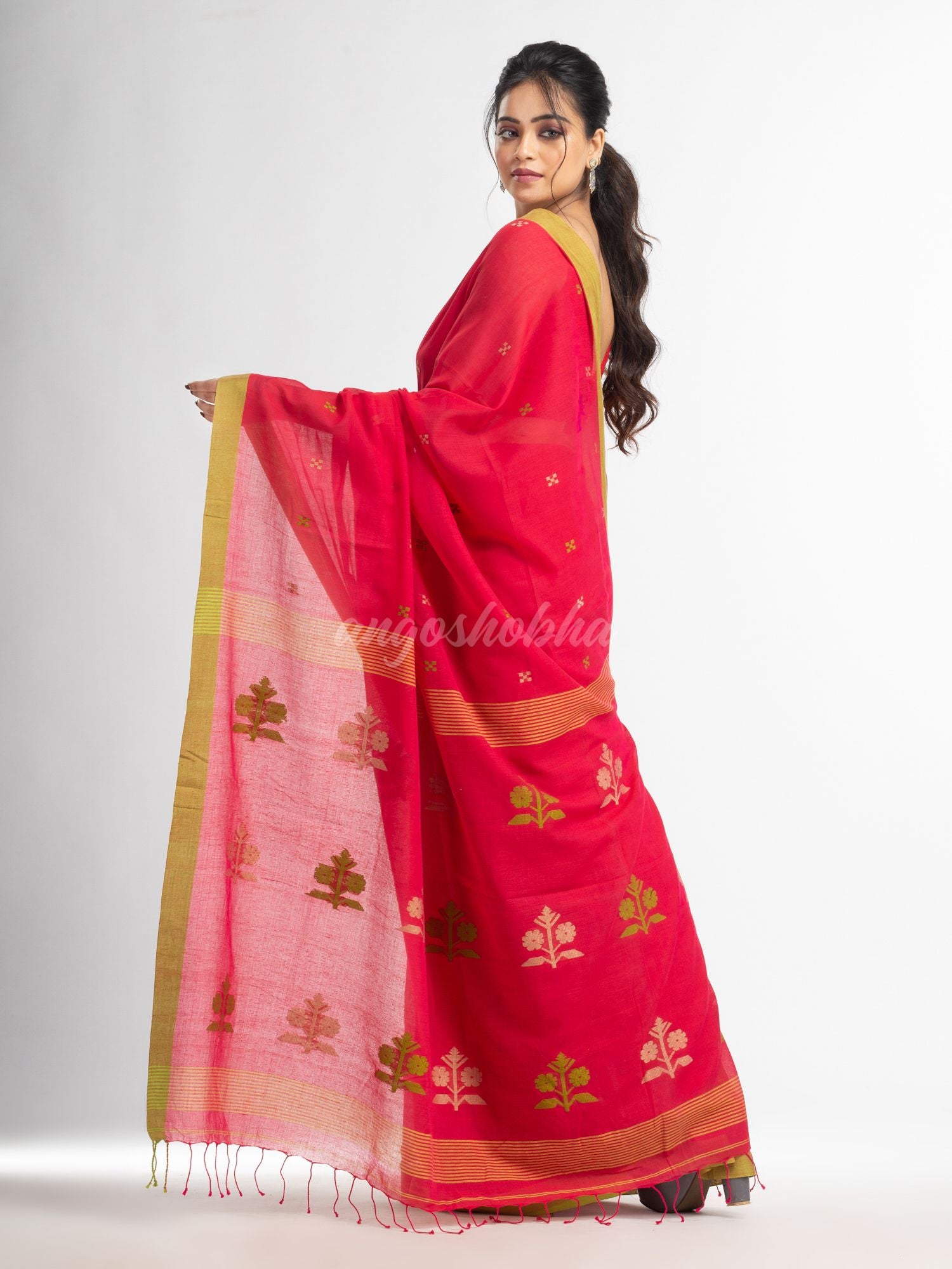 Red Green all body buti with buti in green border handwoven cotton saree