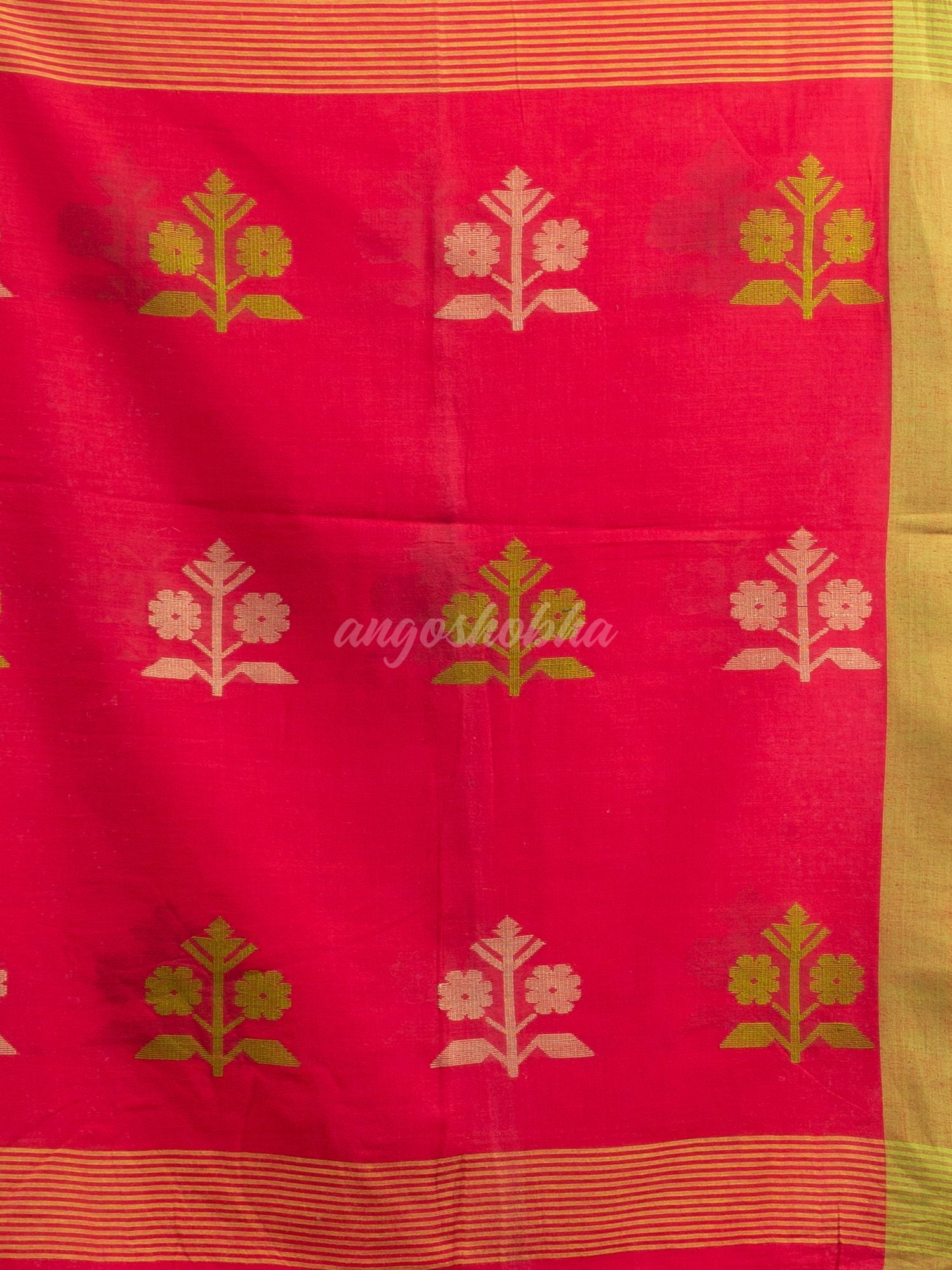 Red Green all body buti with buti in green border handwoven cotton saree