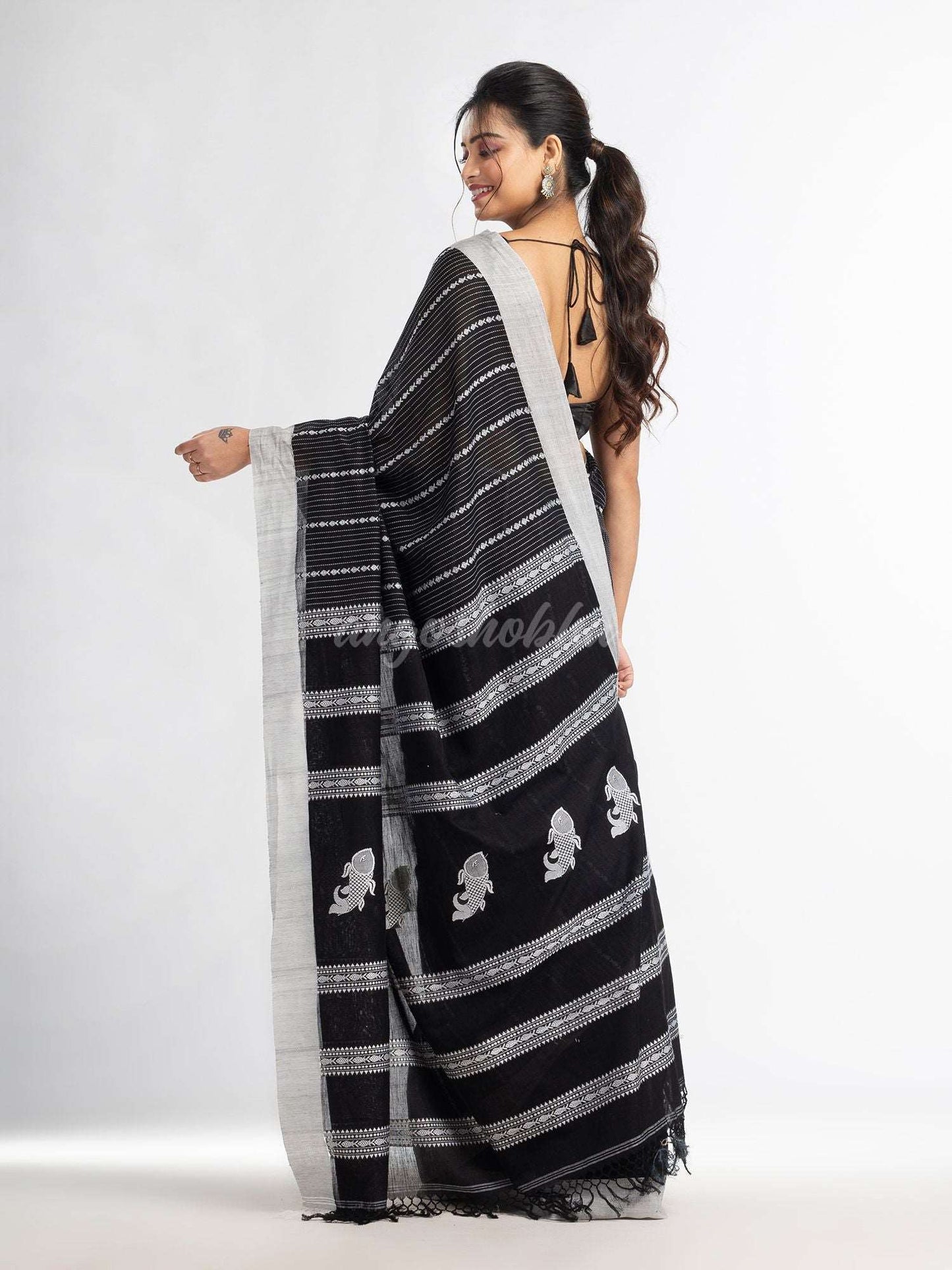 Black all  body small fish design with fish design pallu in solid border handwoven cotton saree