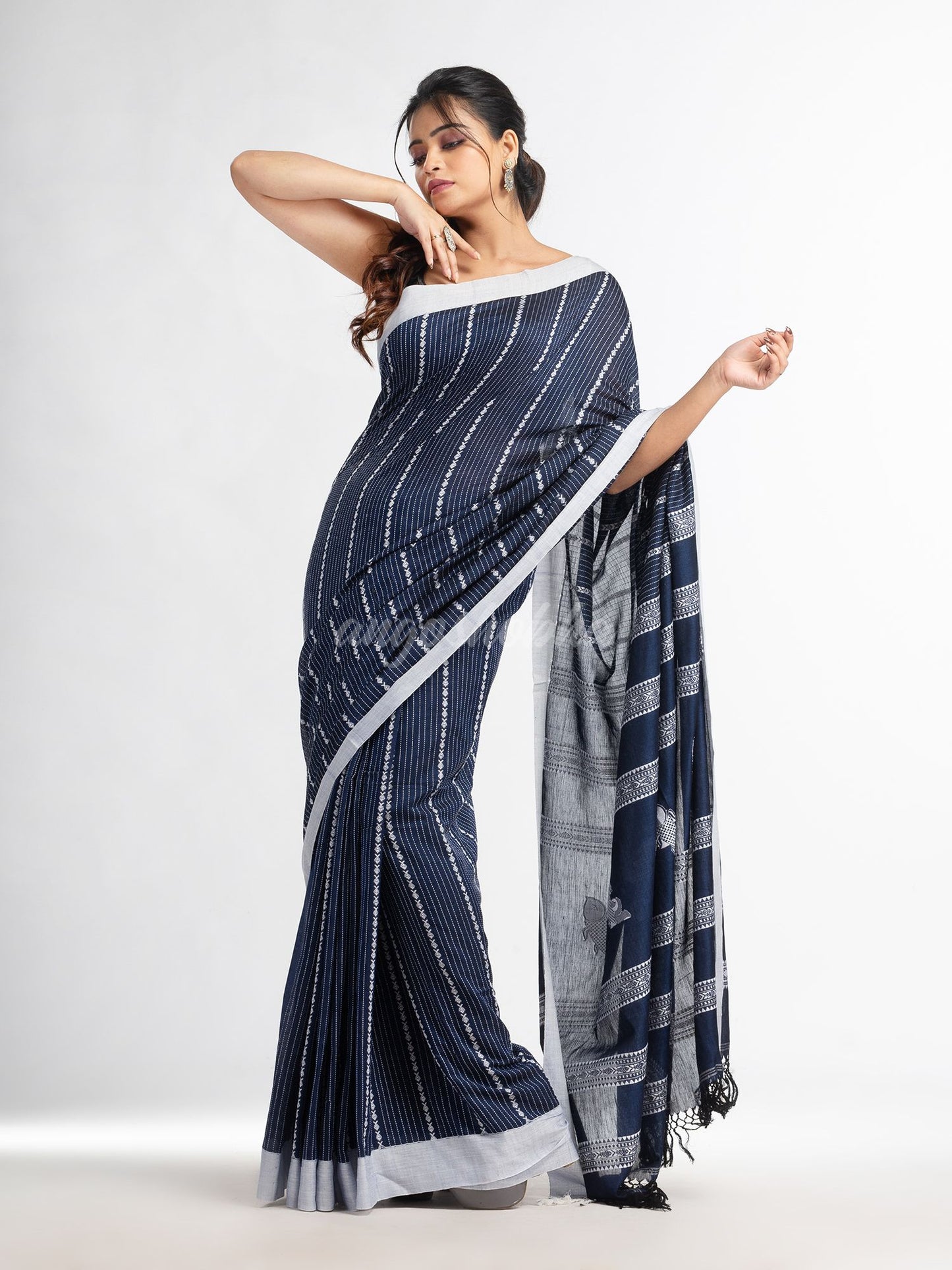 Nevy Blue all  body small fish design with fish design pallu in solid border handwoven cotton saree