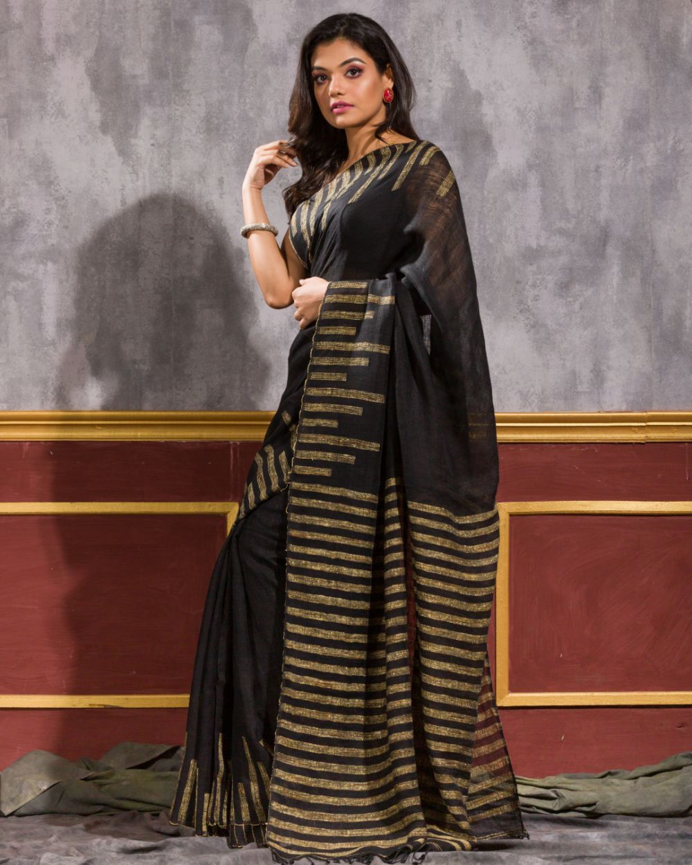 Black Handloom Linen Saree