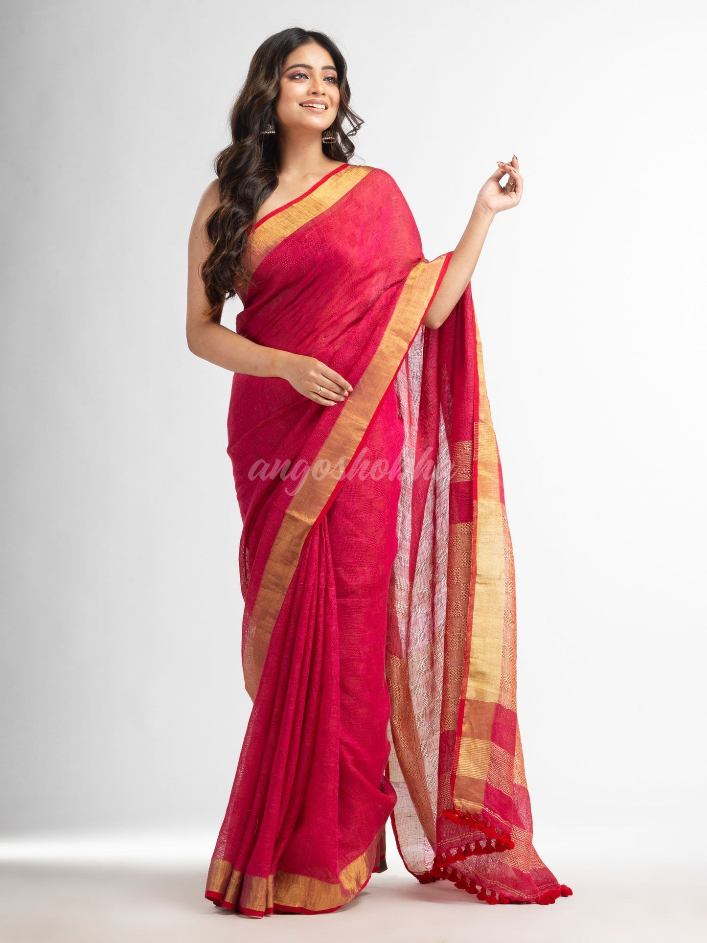 Rani all body jacquard weaving silver zari pallu  with gold zari border handwoven linen saree