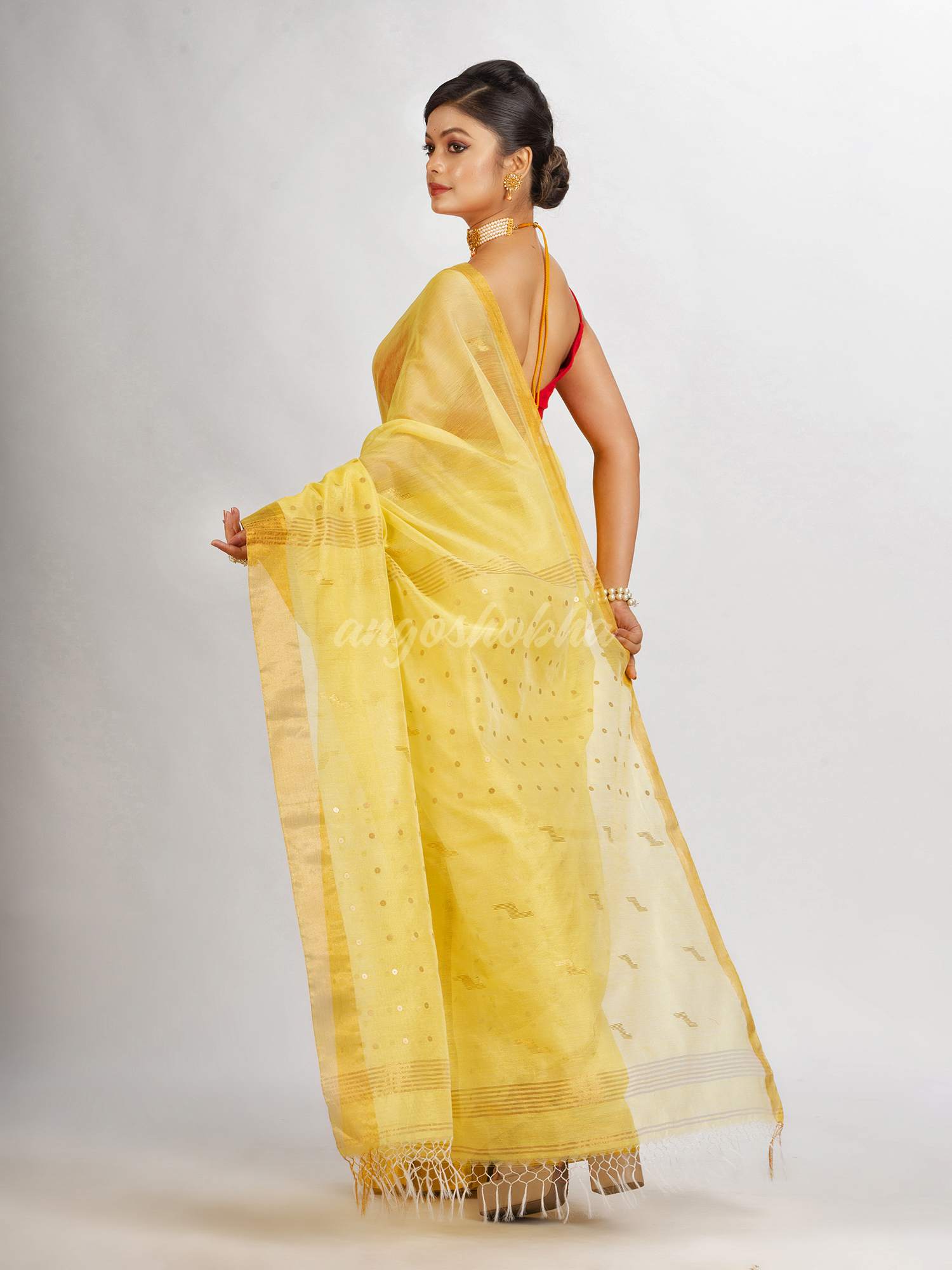 Yellow Silk Cotton Pocket Chumki Jamdani handloom saree