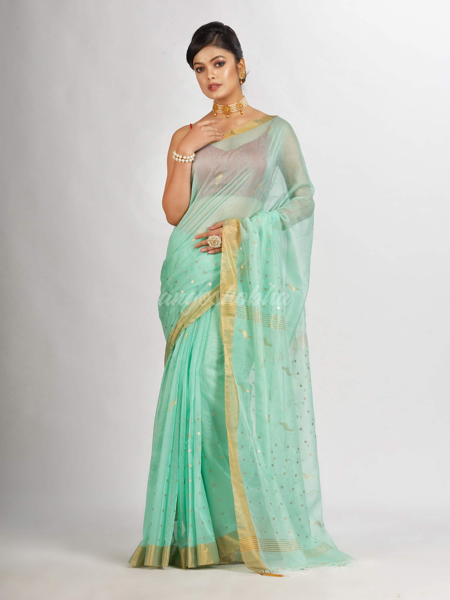 Pastel Green Silk Cotton Pocket Chumki Jamdani handloom saree