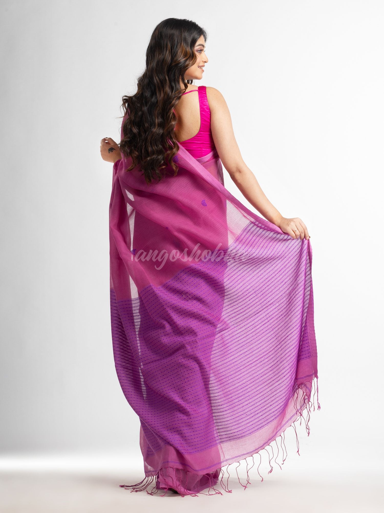 Magenta resham cotton kota check all over Buti jacquqrd Pallu handwoven saree