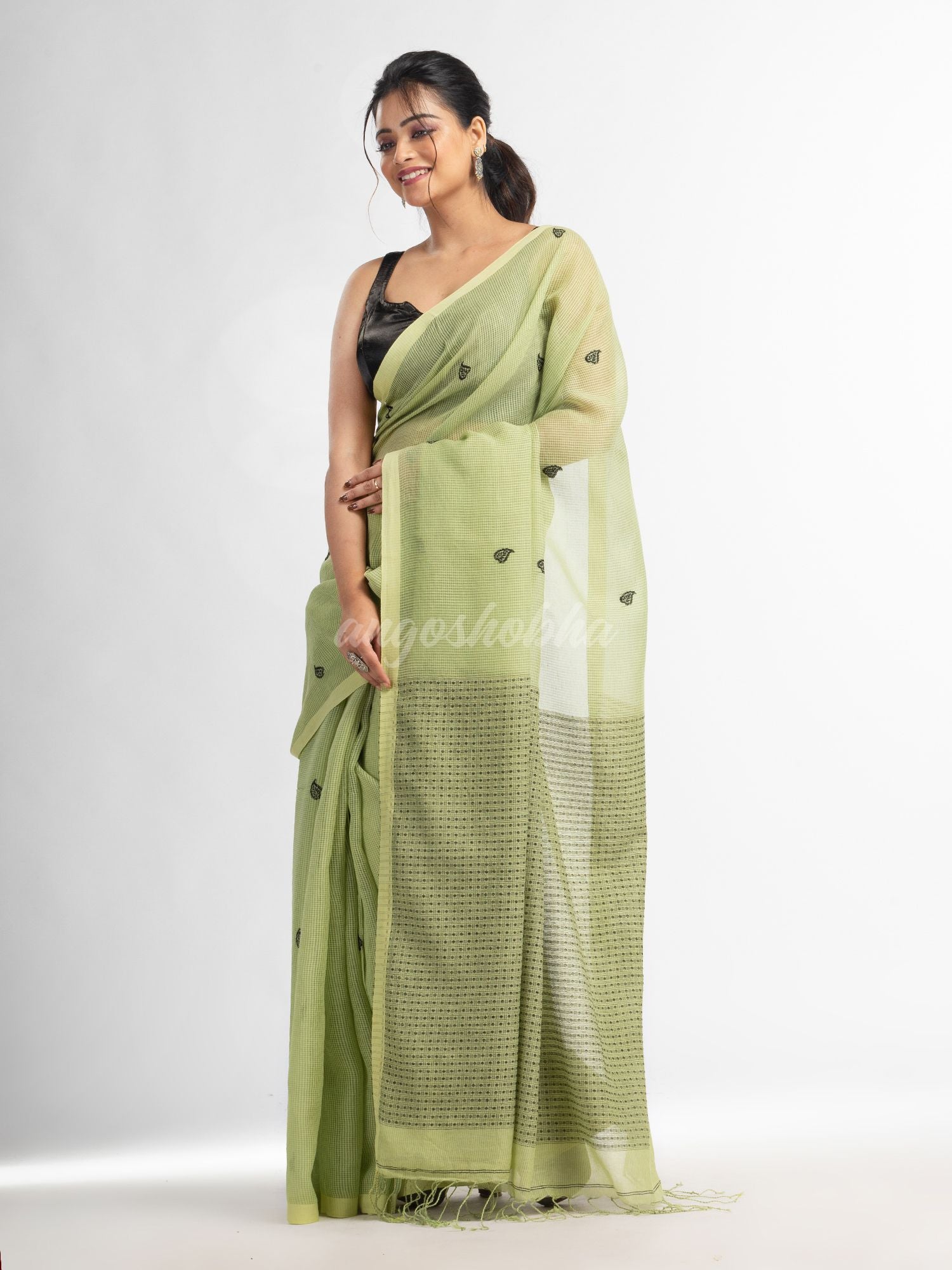 Green resham cotton kota check all over Buti jacquqrd Pallu handwoven saree