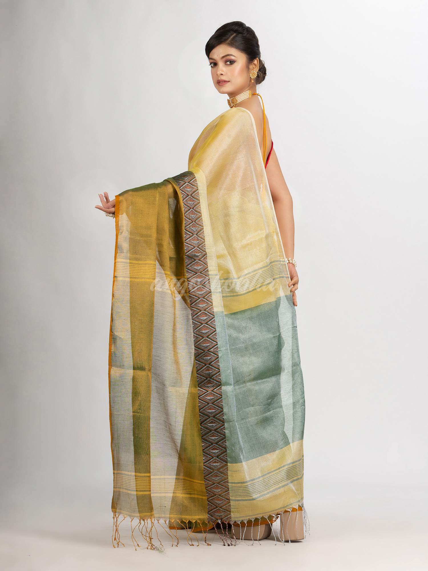 Green And Off White Zari Cotton Tissue Madhumani Jacquard handloom Saree