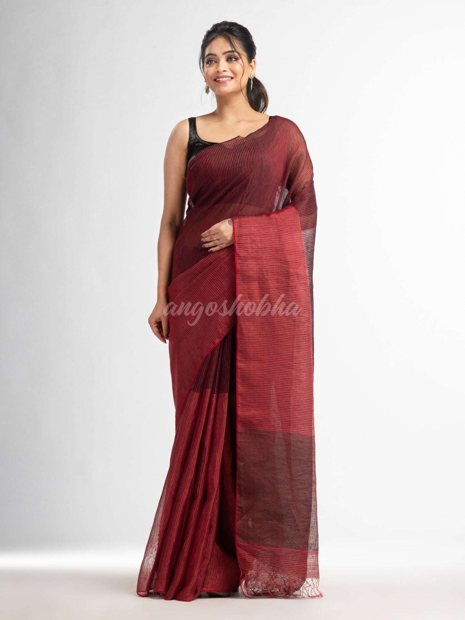 black all body type check with black pallu handwoven tissue linen saree