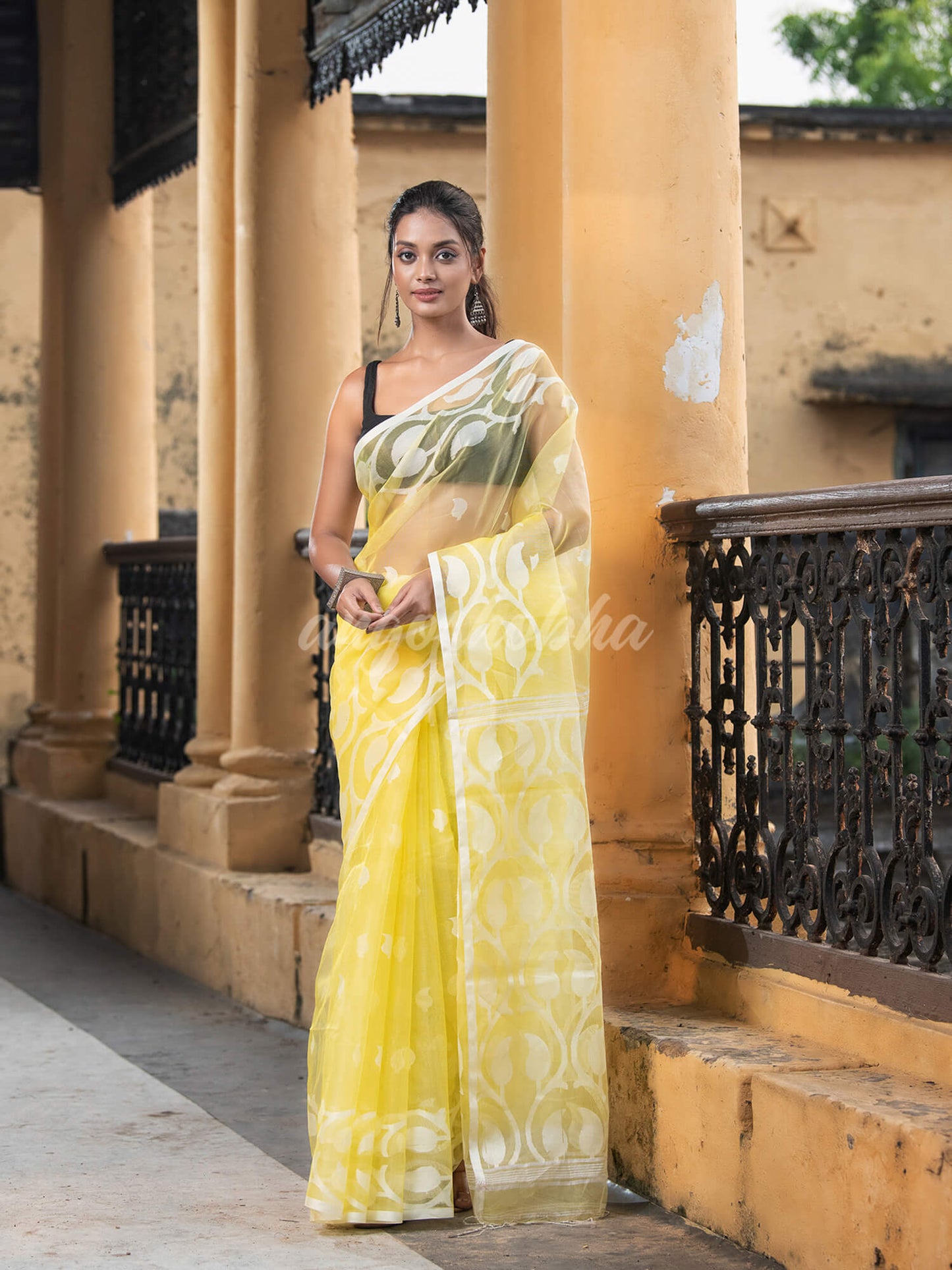 Yellow Blend Silk Muslin Jacquard Jamdani Saree