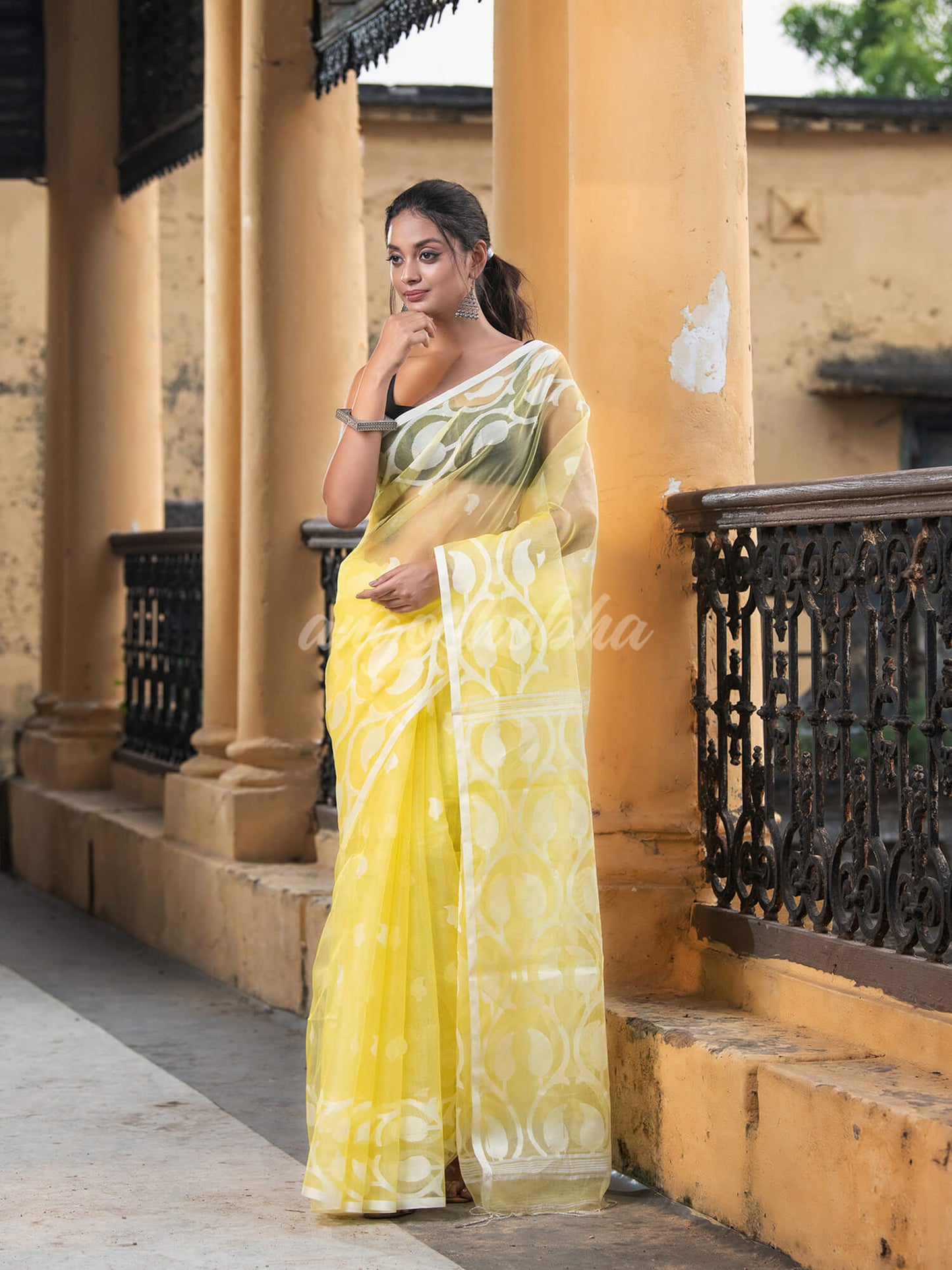 Yellow Blend Silk Muslin Jacquard Jamdani Saree