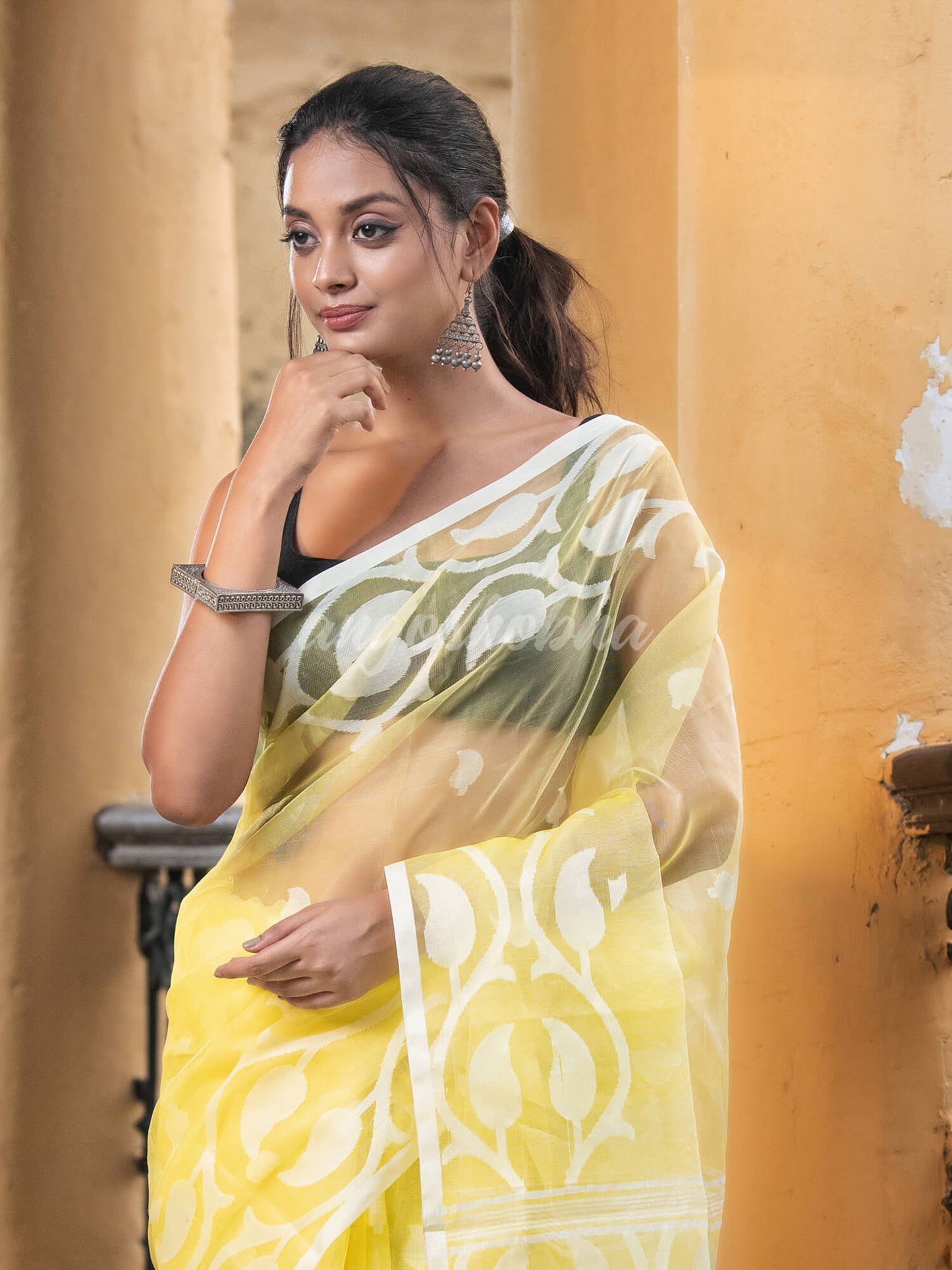 Yellow Blend Silk Muslin Jacquard Jamdani Saree