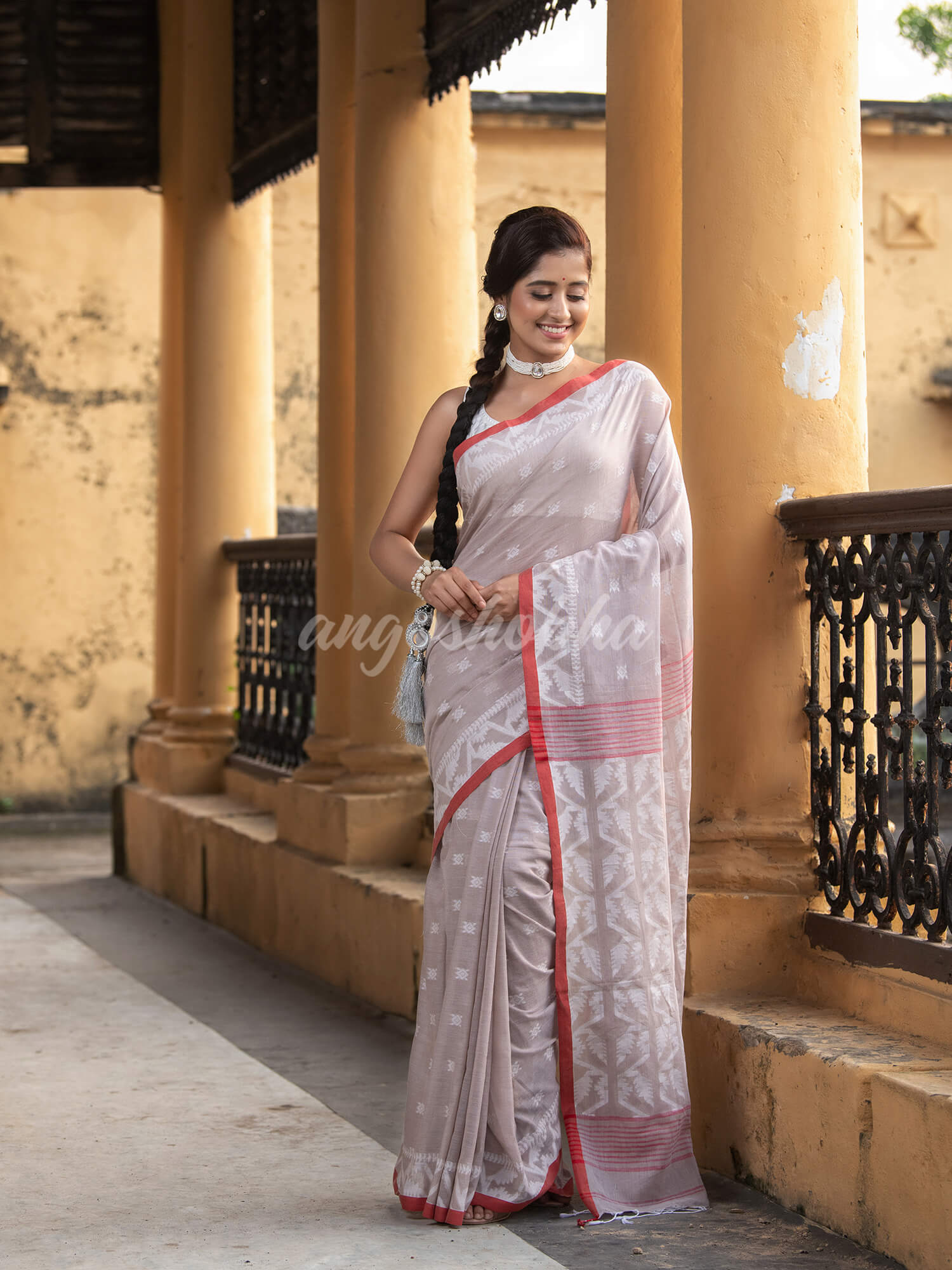 Mocha Cotton All Body Buti Red Border With Pallu Jacquard Jamdani Saree