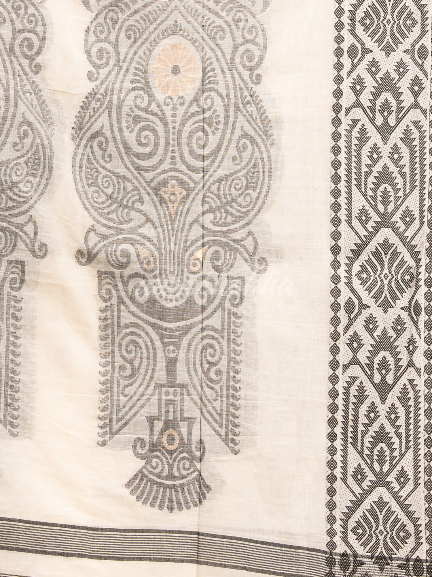 White Cotton All Body Buti Black Jacquard Border With Pallu Handloom Saree