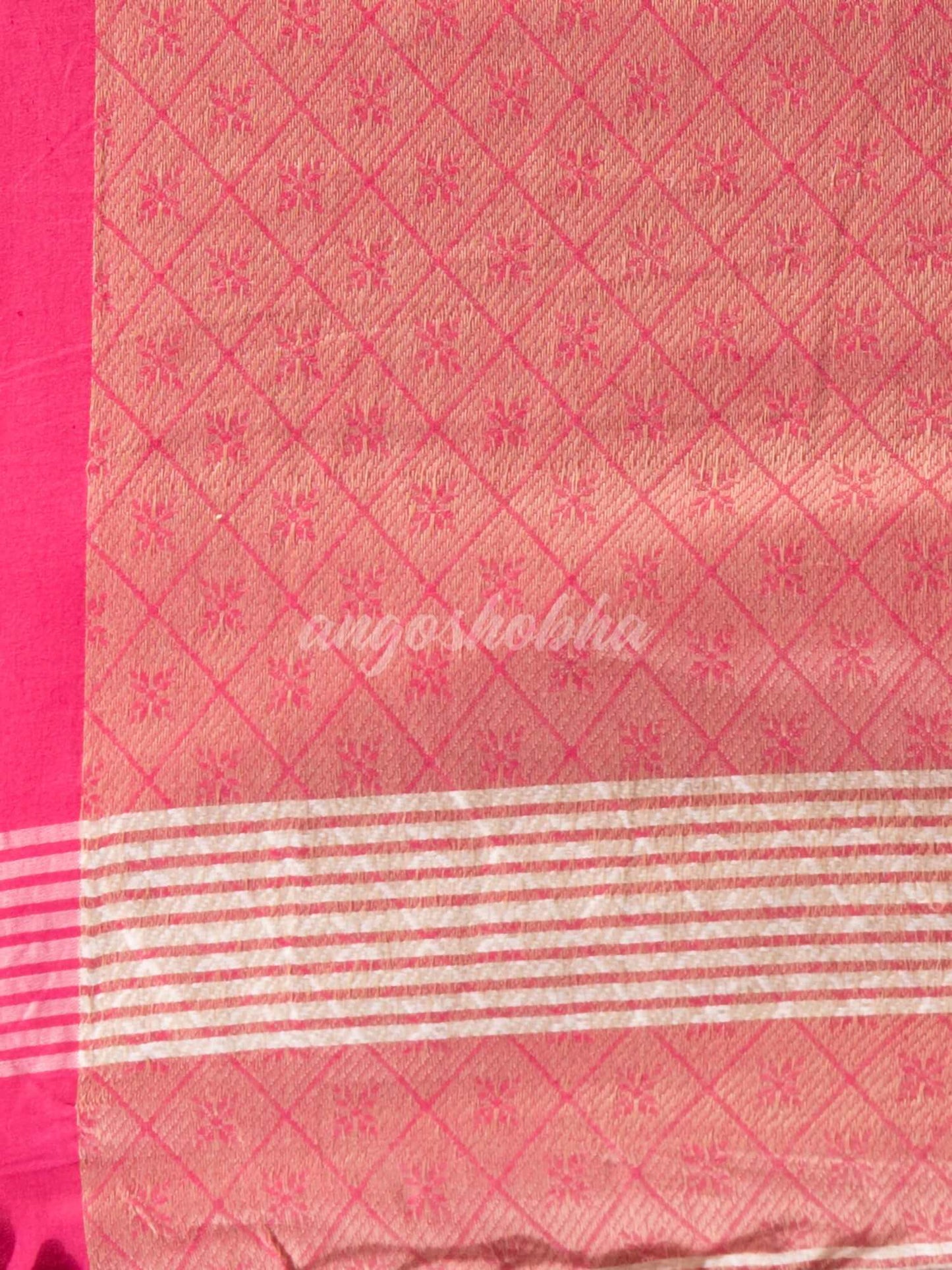 Beige Cotton Solid Body With Pink Pallu Handloom Saree