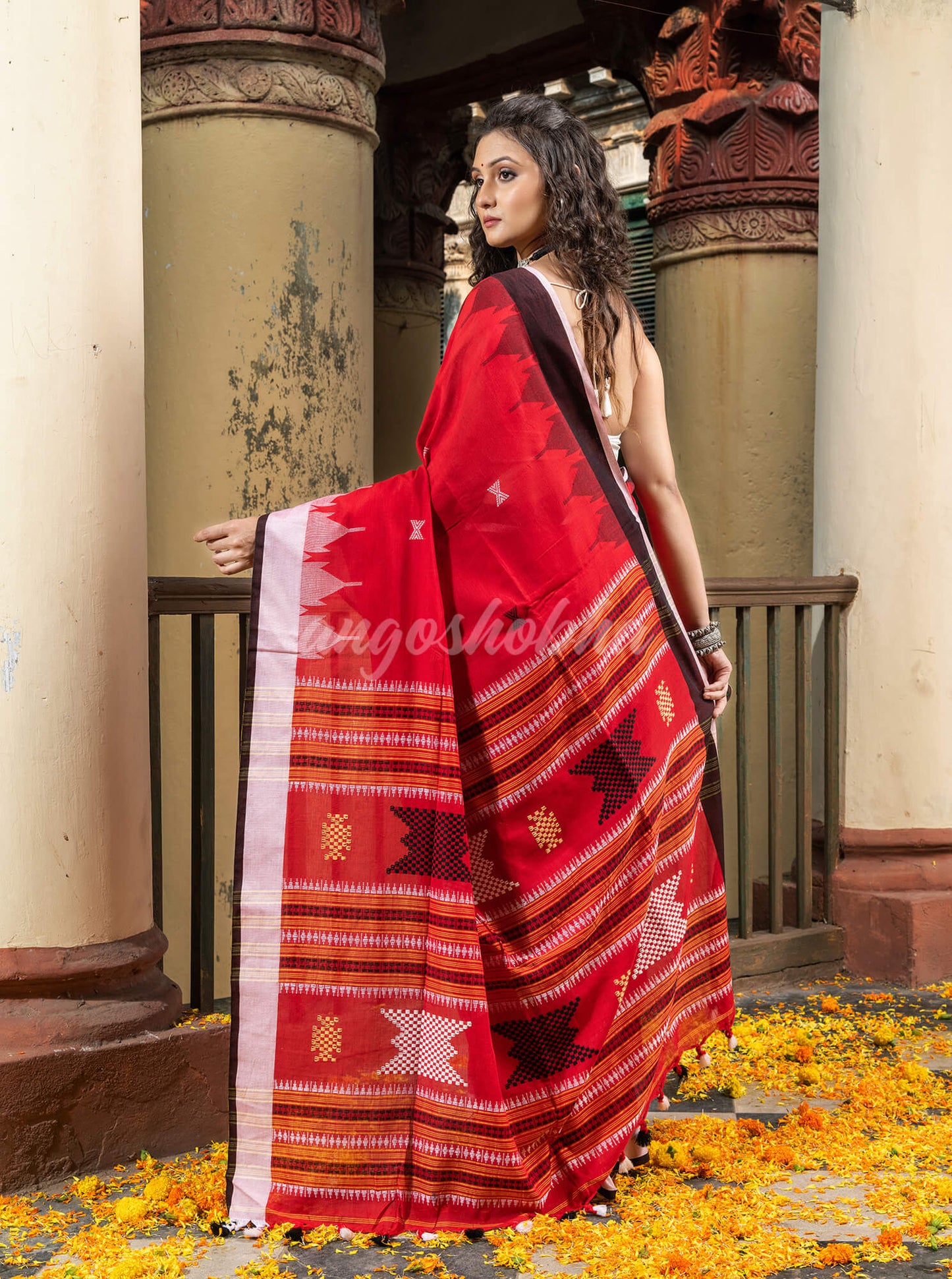 Red Cotton Temple Border Design Pallu Handwoven Saree