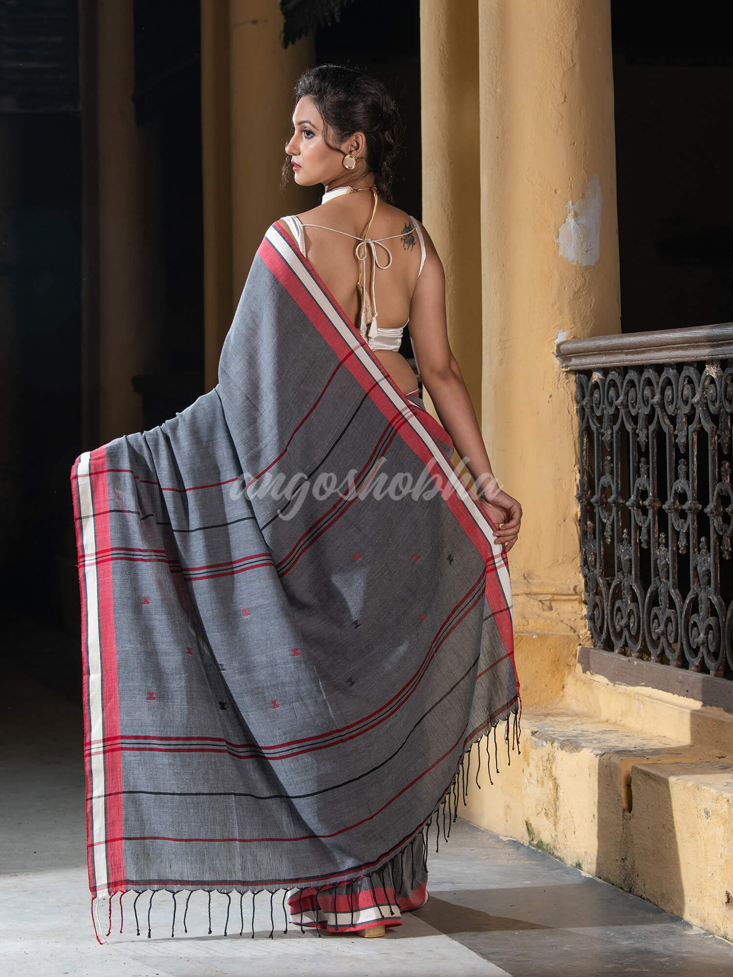 Dark Grey Cotton All Body Buti Handloom Saree