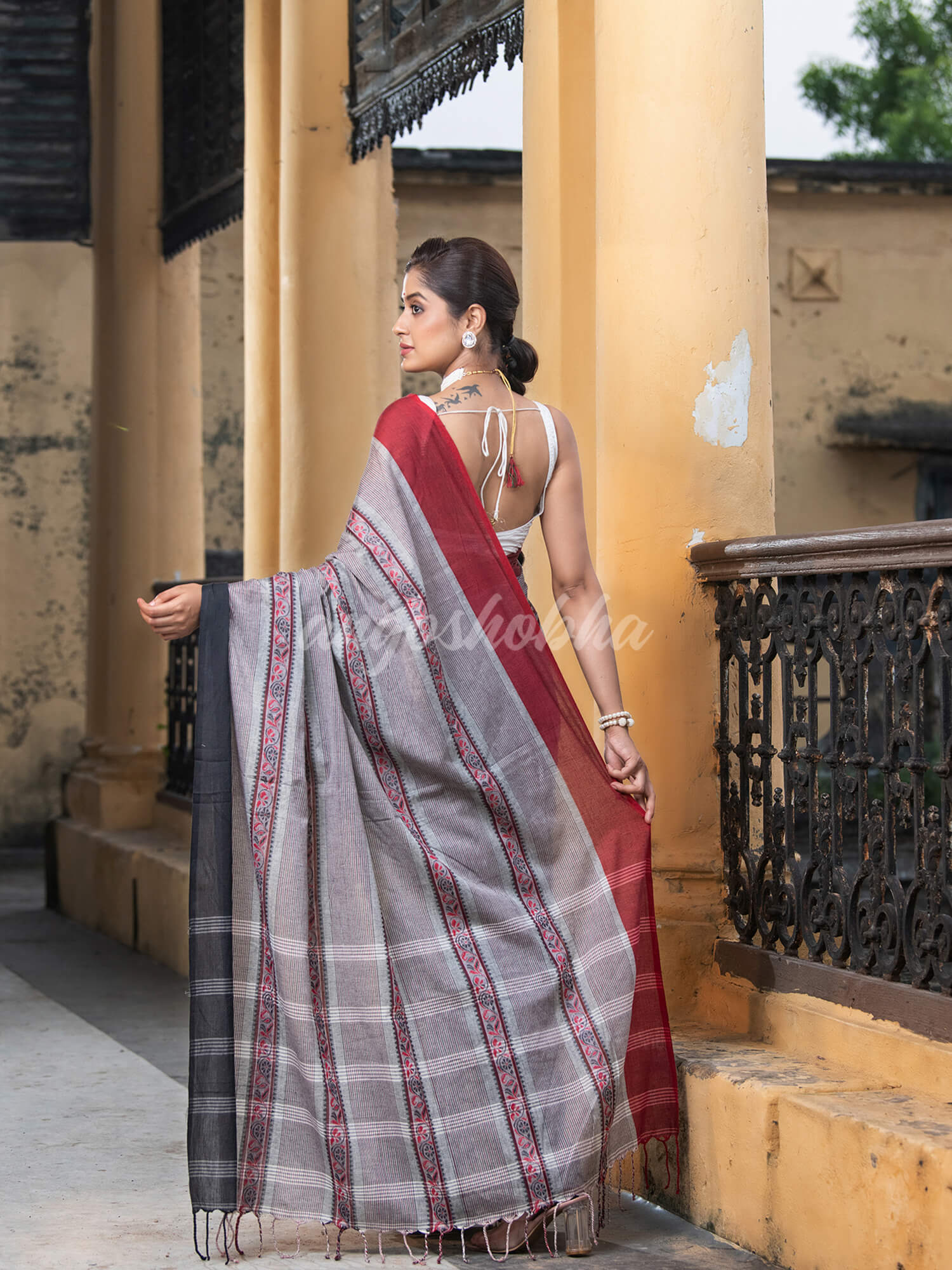 Grey Cotton All Body Jacquard Stripe Ganga Yamuna Border Handloom Saree