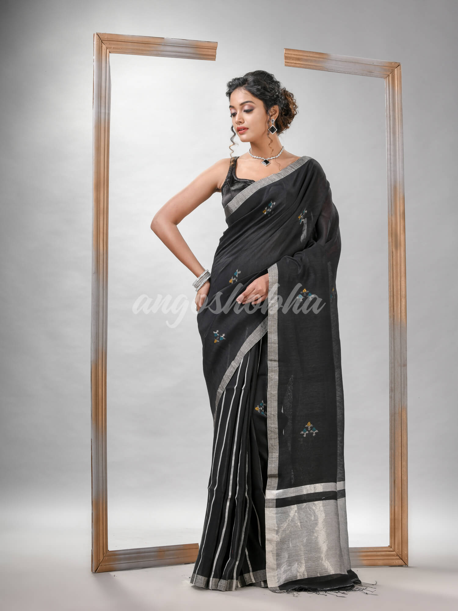 Black Silk Linen All Body Buti With Pallu Silver Zari Handloom saree