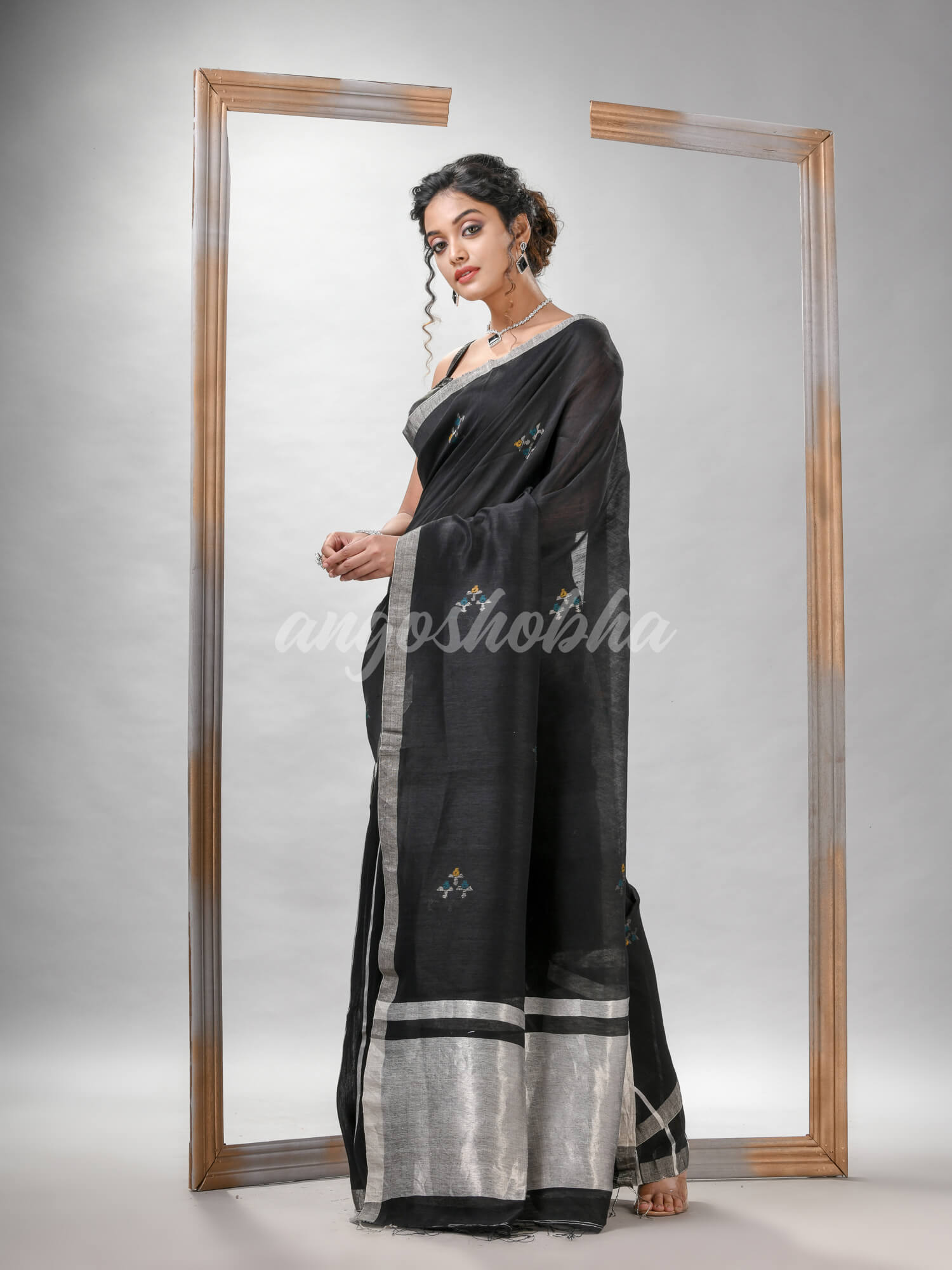 Black Silk Linen All Body Buti With Pallu Silver Zari Handloom saree