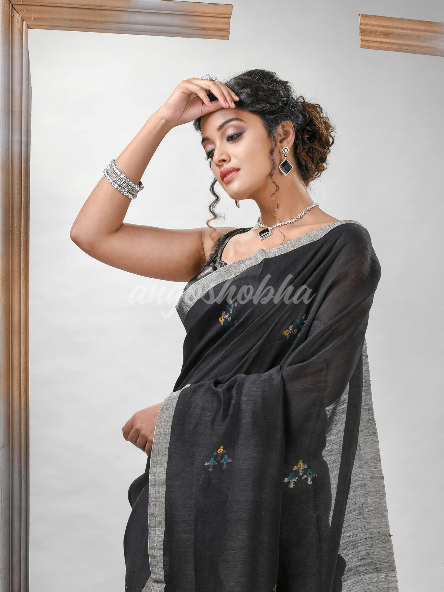 Black Silk Linen All Body Buti With Pallu Silver Zari Handloom saree