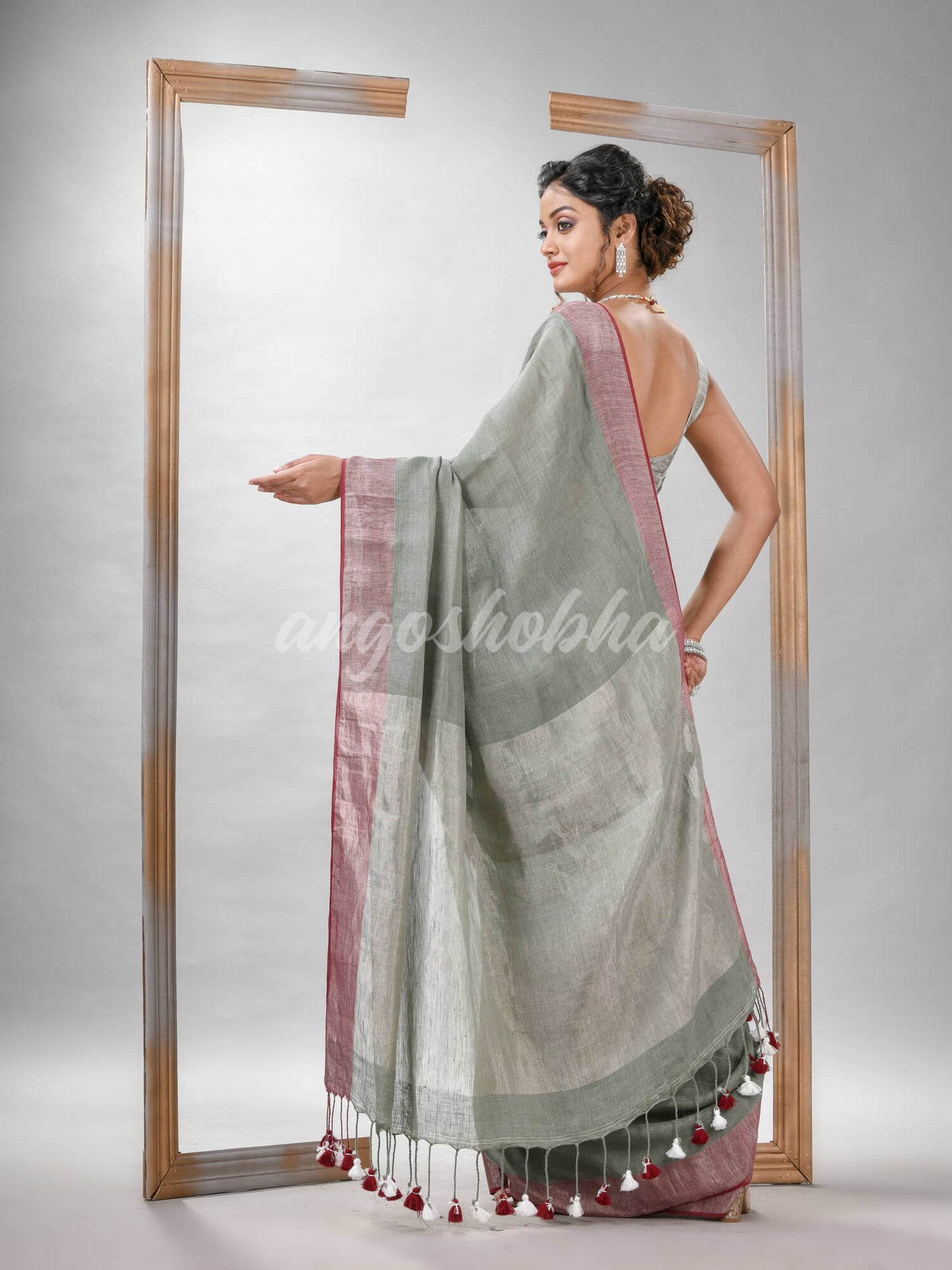 Sage Green Linen Solid Bady With Pallu Silver Zari Handloom Saree