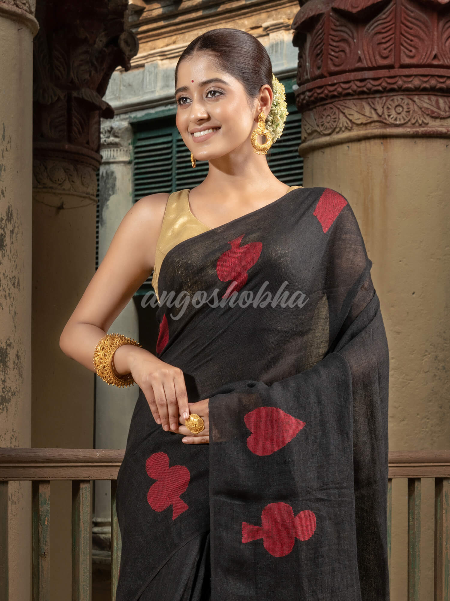 Black Linen Red Deck Of Cards Design Handwoven Saree