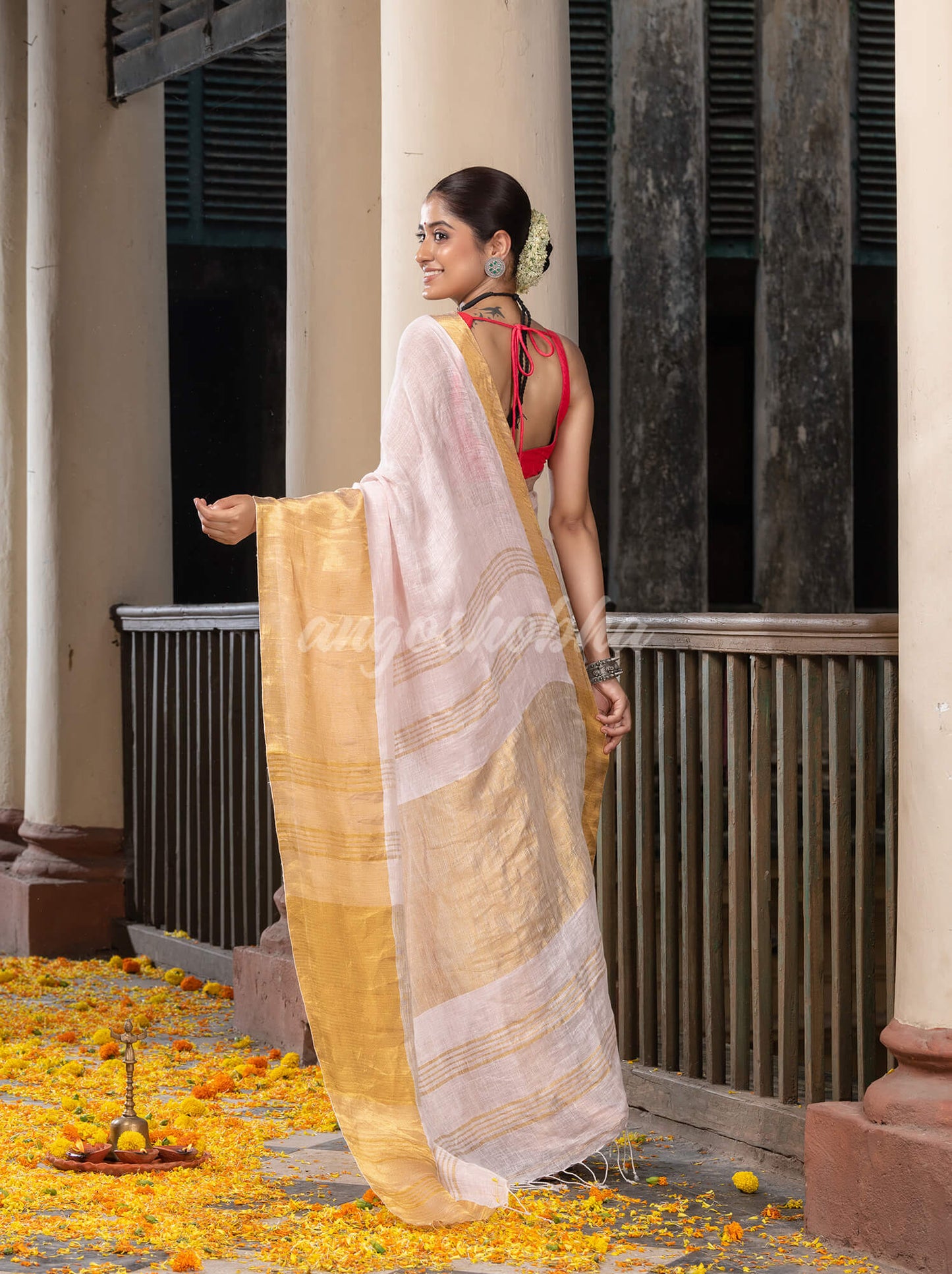 Light Pink Linen Traditional Handloom Saree