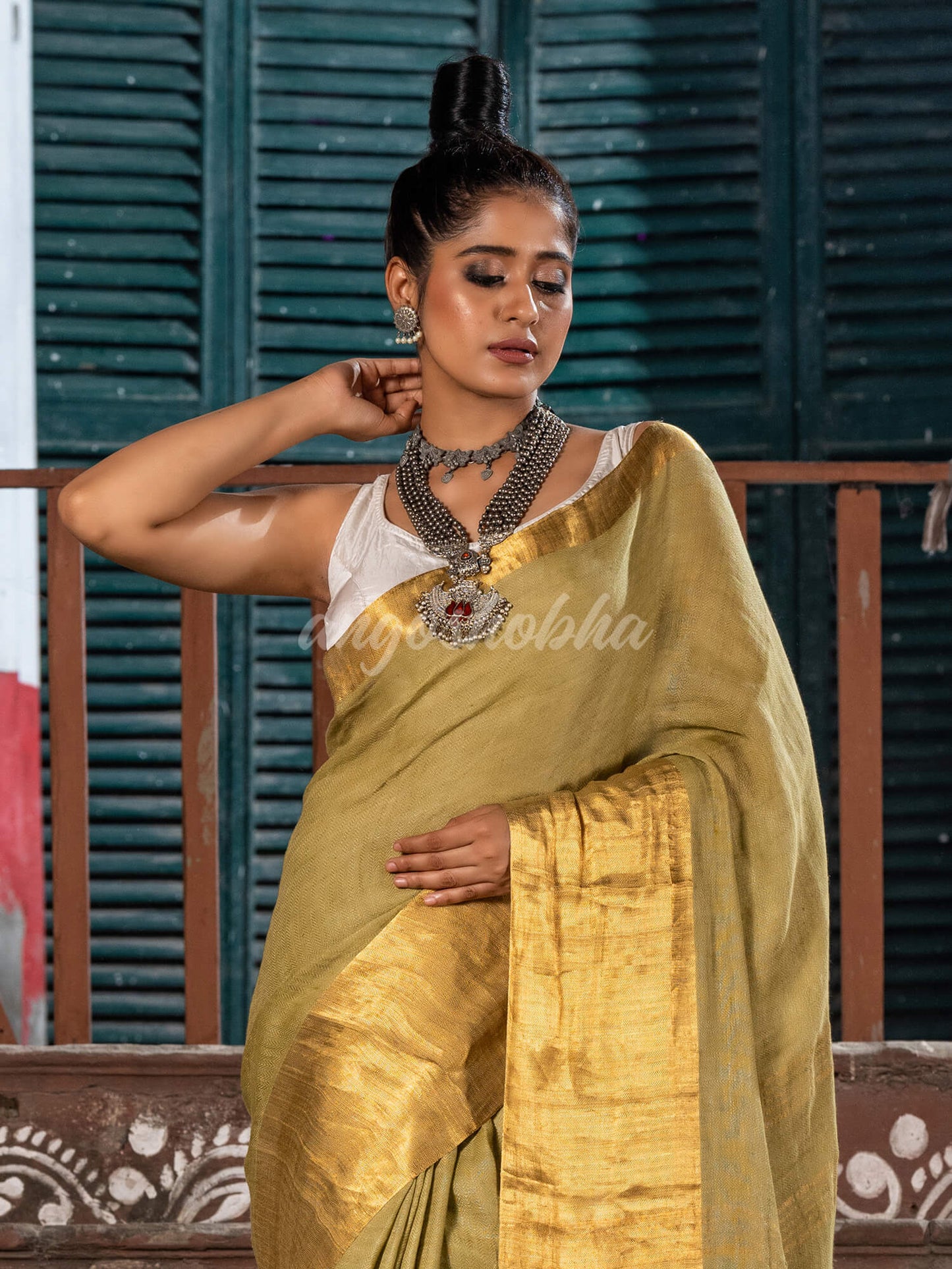 Moss Green Linen Traditional Handloom Saree