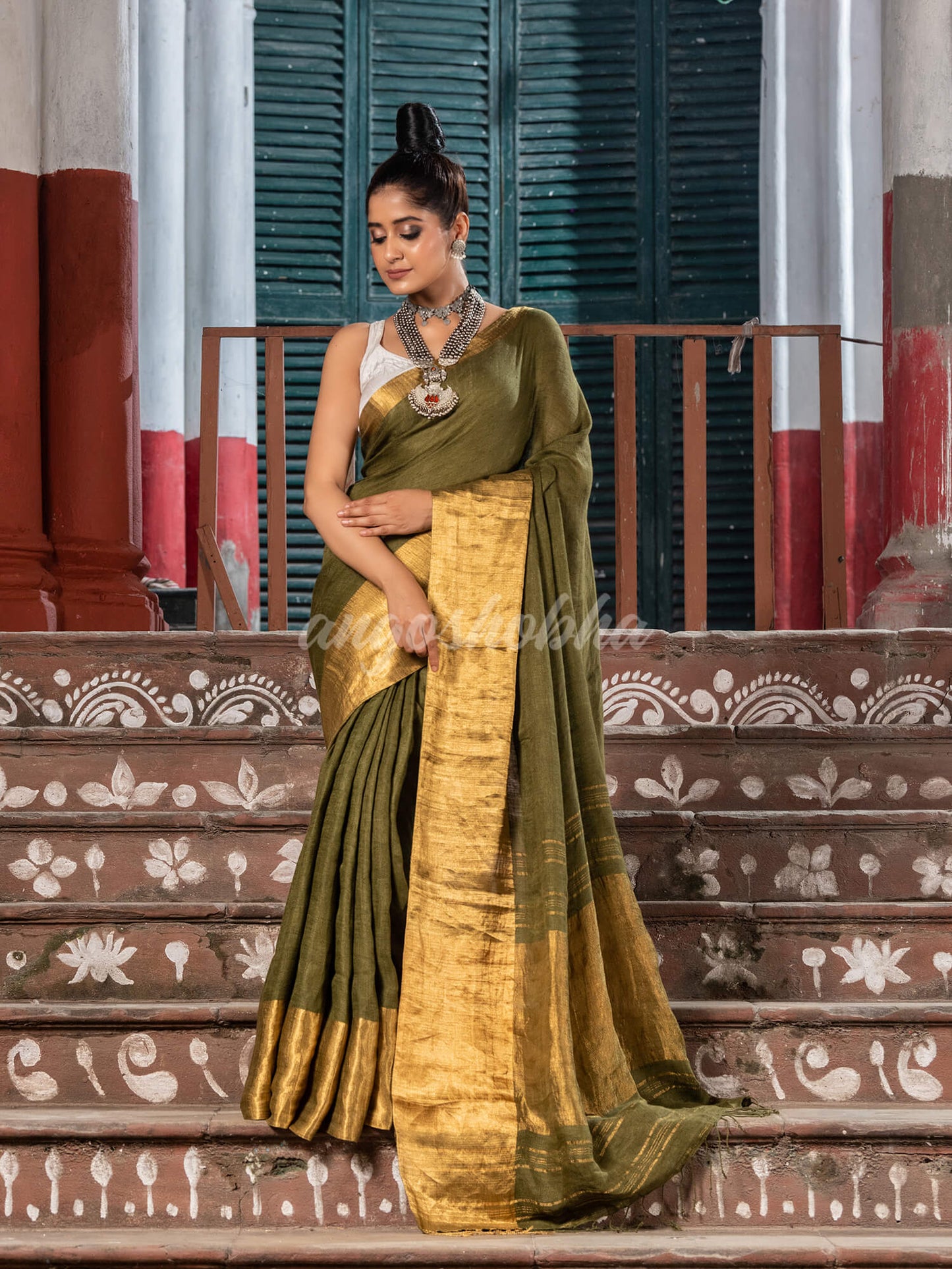 Dark Army Green Linen Traditional Handloom Saree