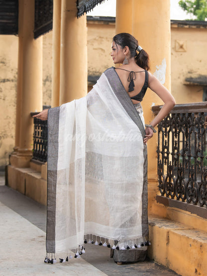 Off White Linen Black Border With Zari Pallu Handloom Saree