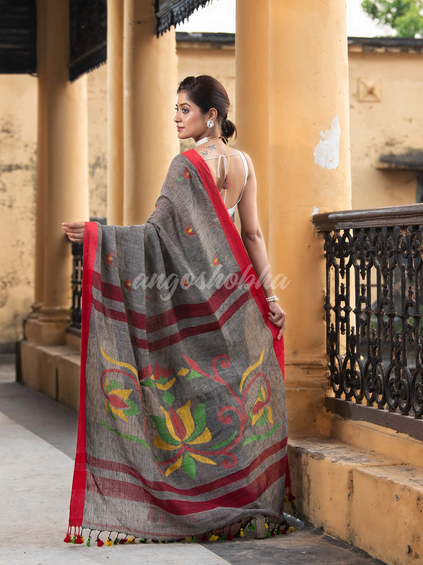 Grey Linen All Body Buti With Red Border Jamdani Saree