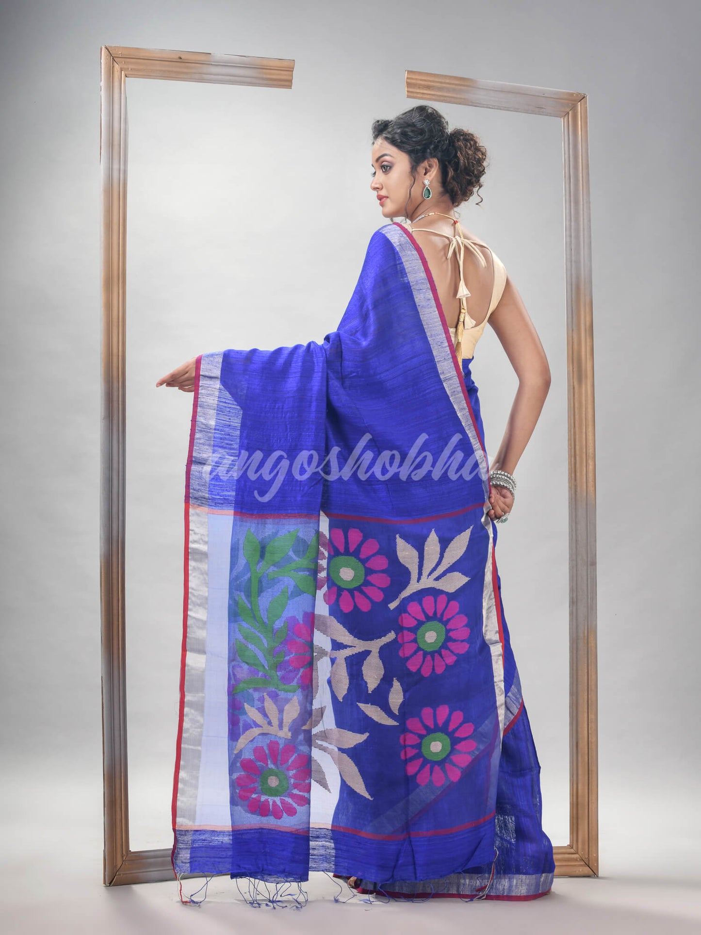 Royal Blue Silk Matka Solid Body With Pallu Flowers Motive Soft Jamdani Saree