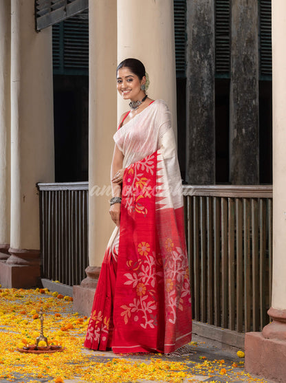 White & Red Silk Matka Solid Body Handwoven Jamdani Saree