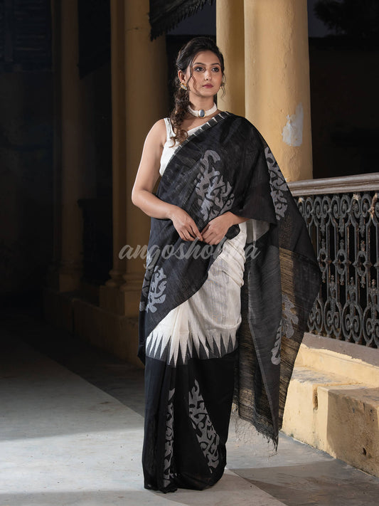 White & Black Silk Matka Solid Body Handwoven Jamdani Saree