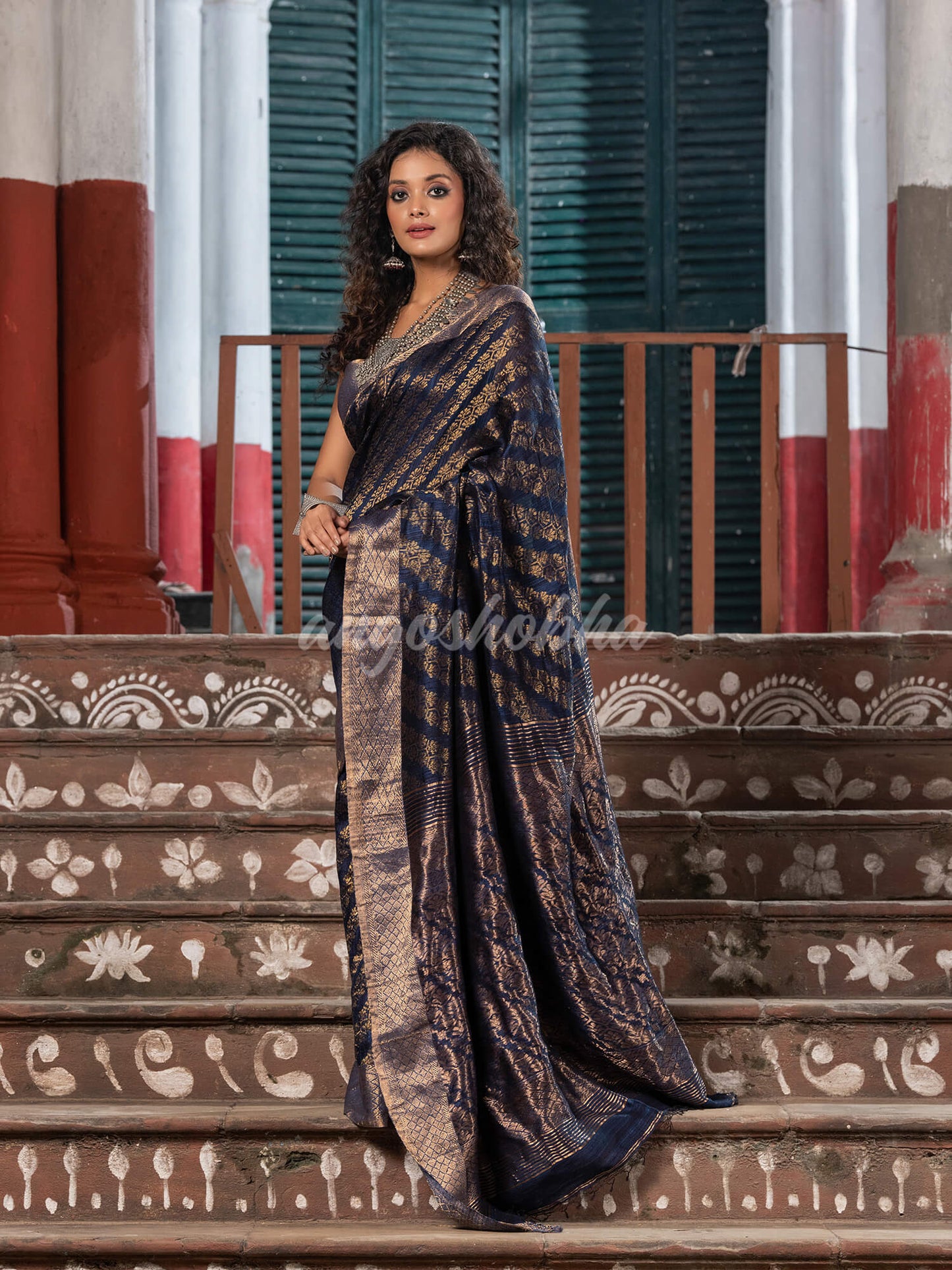 Navy Blue Silk Matka Handwoven Jamdani Saree