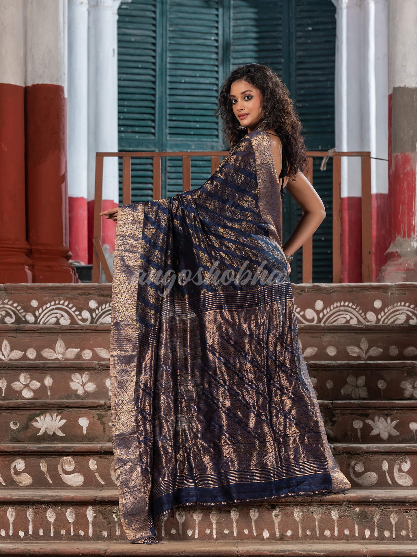 Navy Blue Silk Matka Handwoven Jamdani Saree