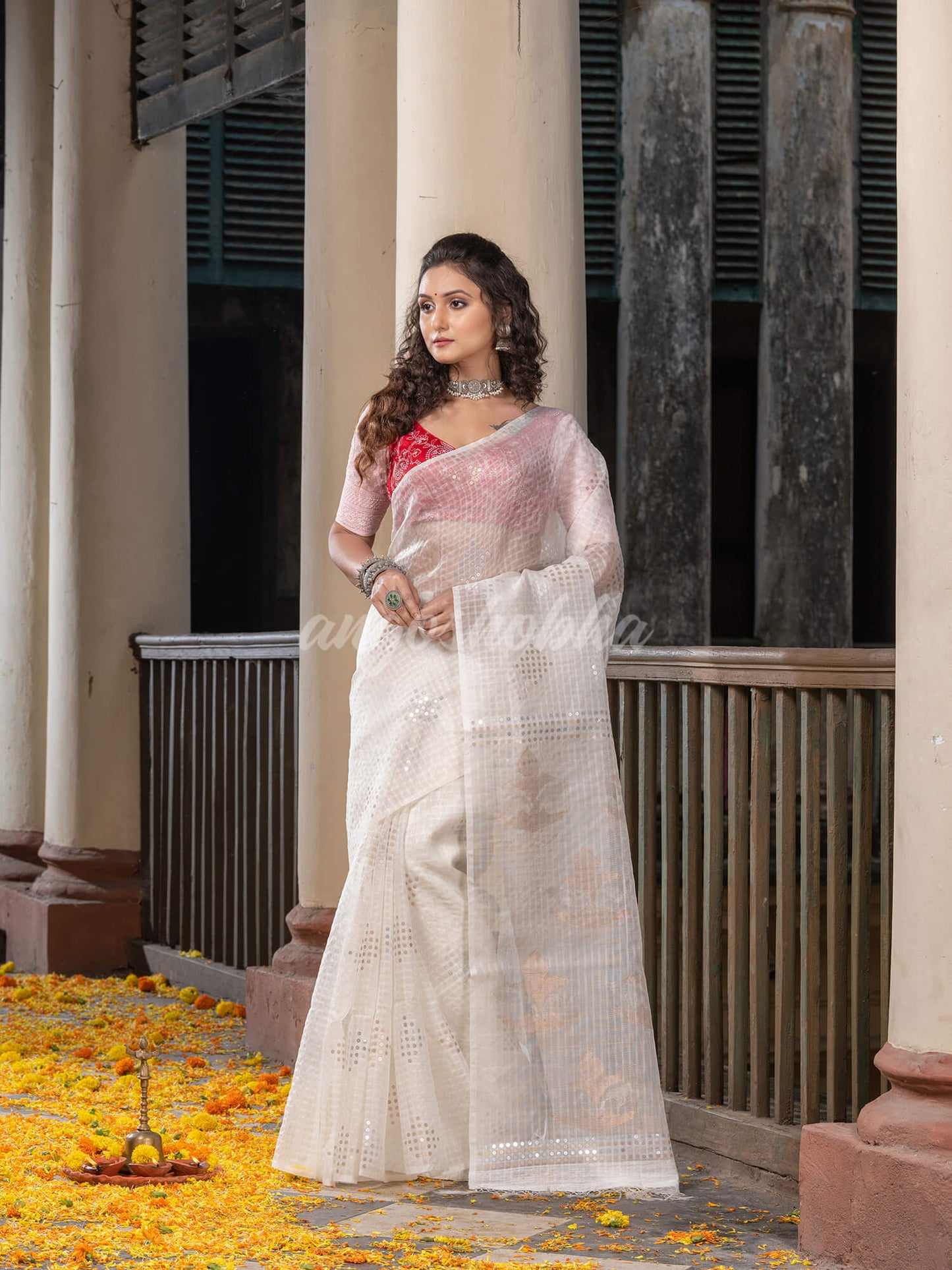 Traditional White Silk Muslin Sequin Soft Jamdani Saree